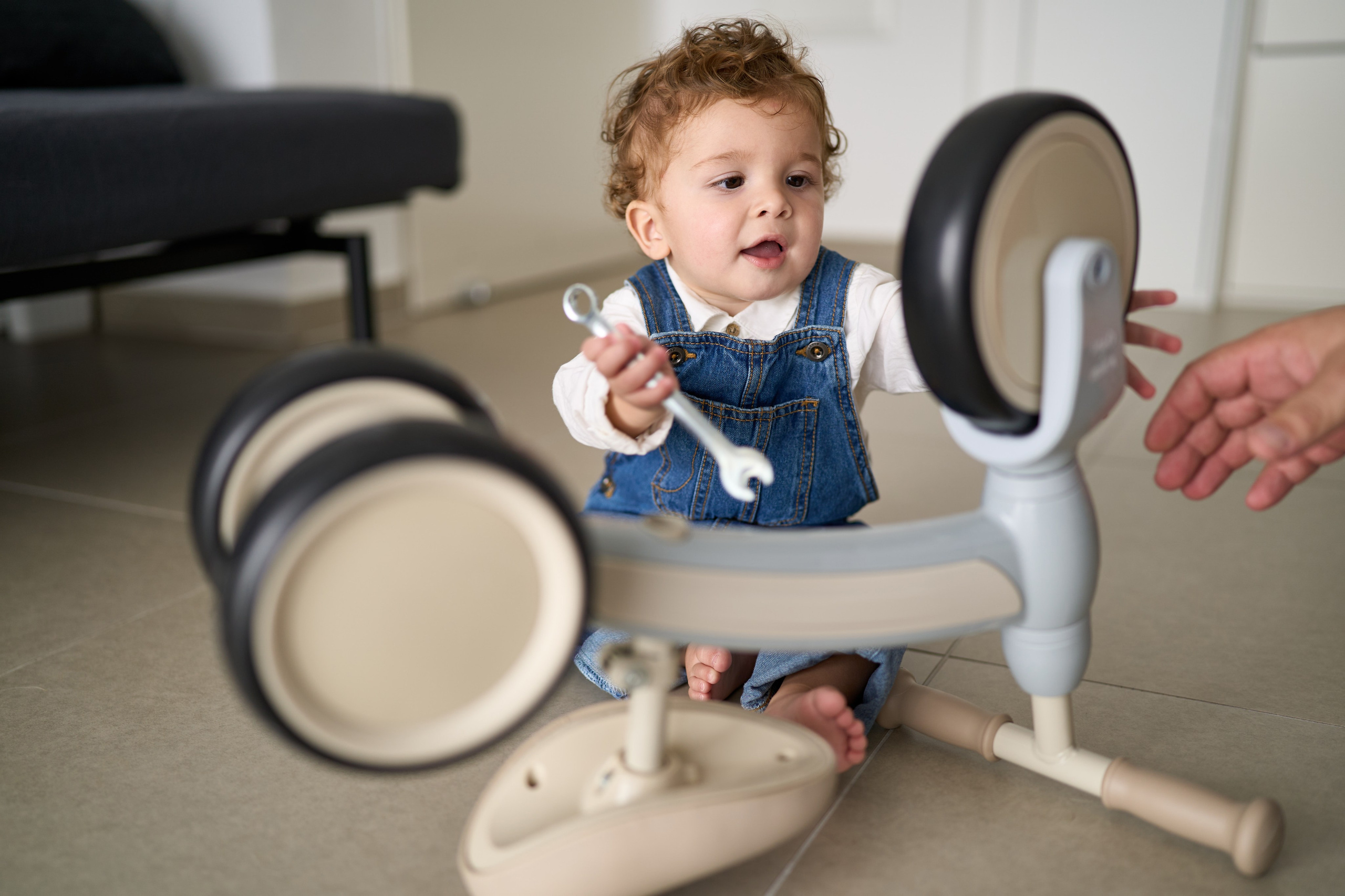 Gilad is 1 year old. צלם אלכס ברט בישראל