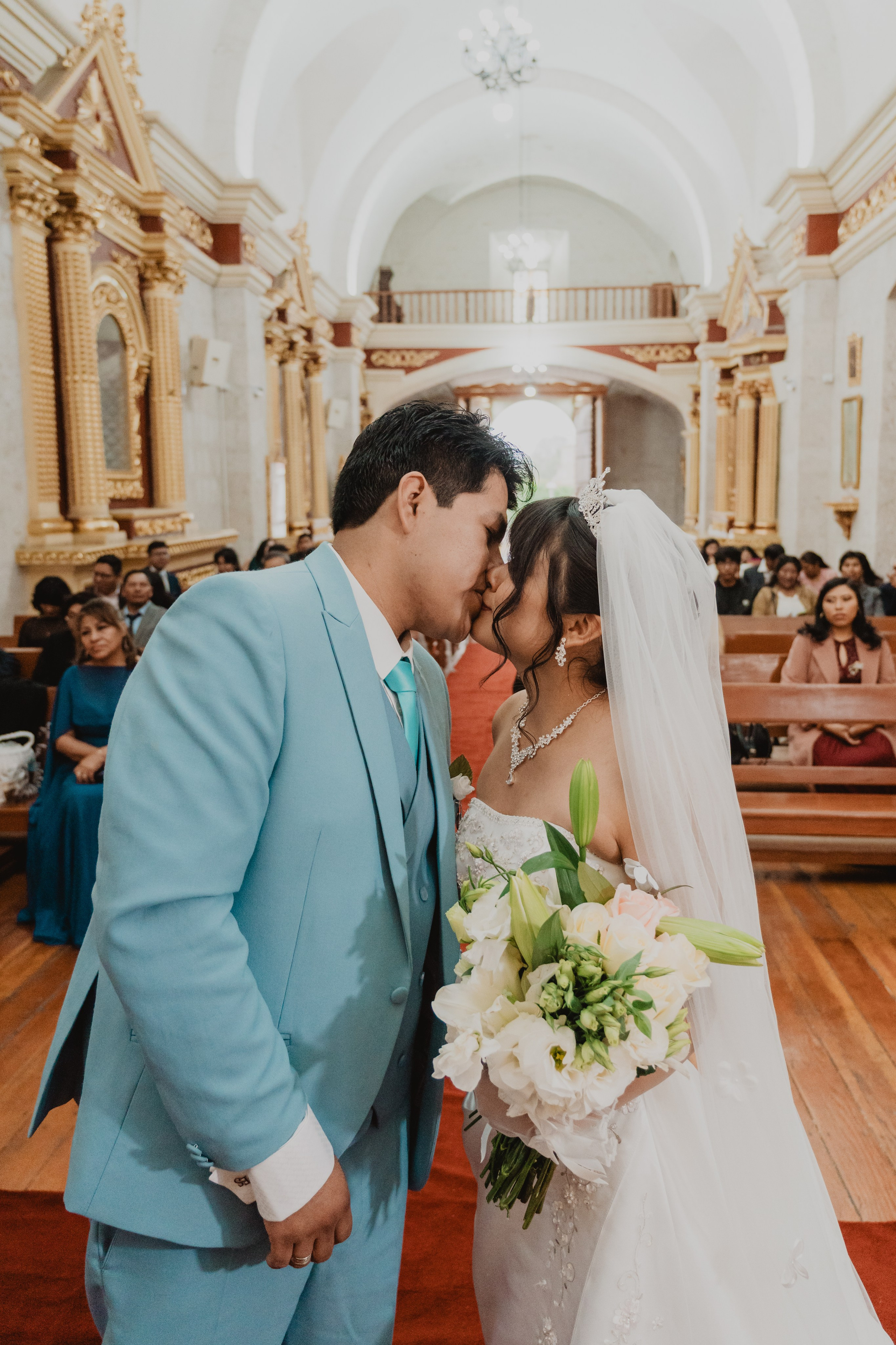 STEISY + EMMANUEL | BODA RELIGIOSA. Studio KVTA | Fotografía y Video de Bodas en Arequipa