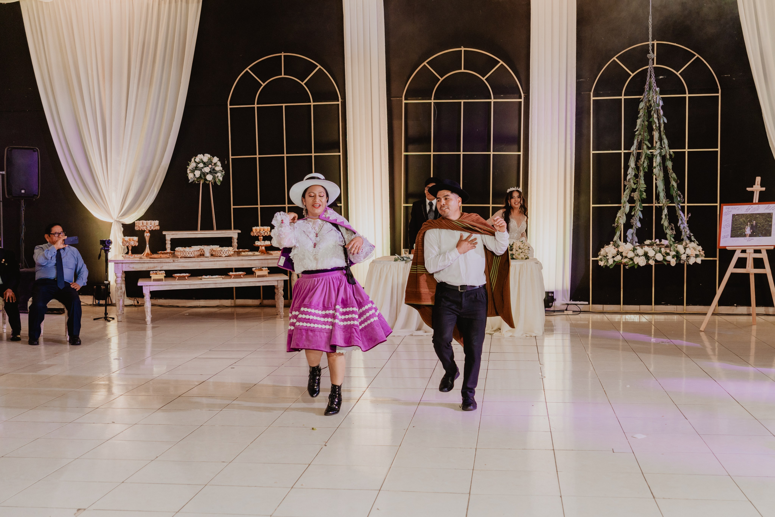 FERNANDO + MARIBEL | BODA RELIGIOSA. Studio KVTA | Fotografía y Video de Bodas en Arequipa