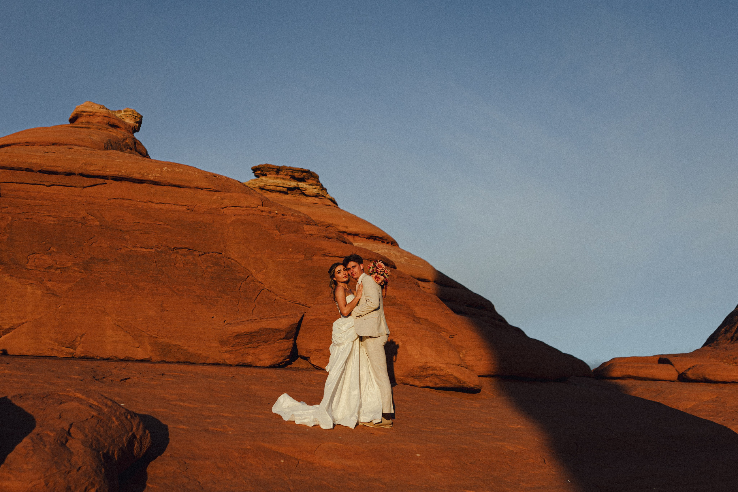 J&J at National Arches. Sara Eulalia | Virginia Photographer