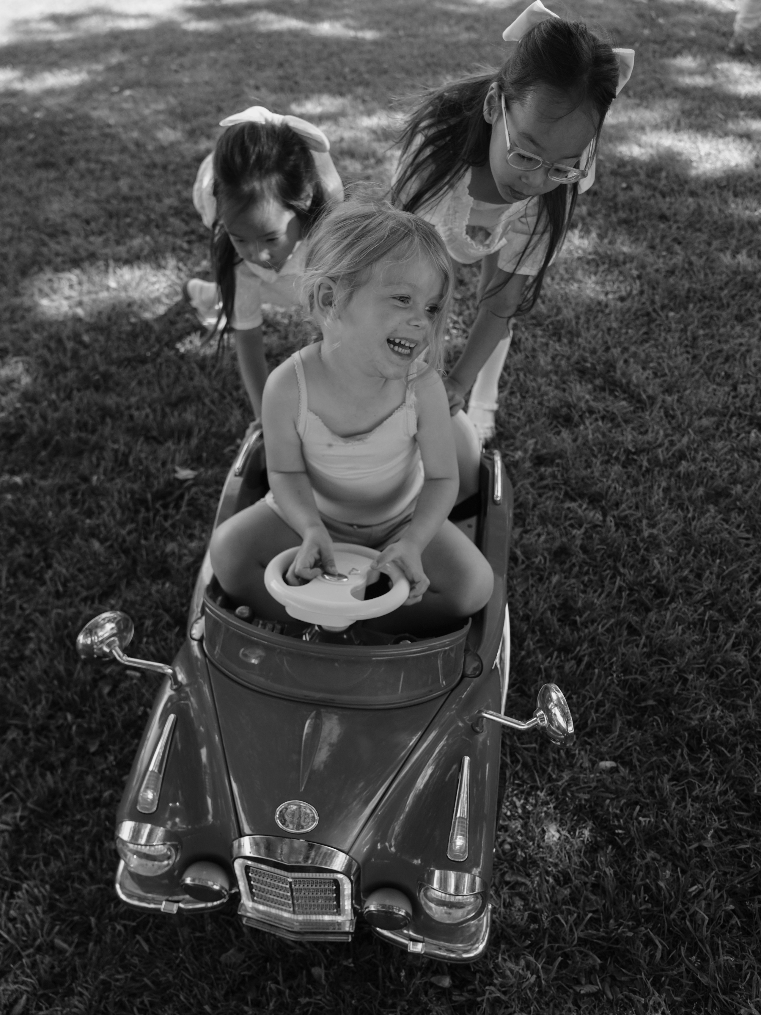 Children on the playground. Фотограф и видеограф в США (и по всему миру) — Татьяна Иванова