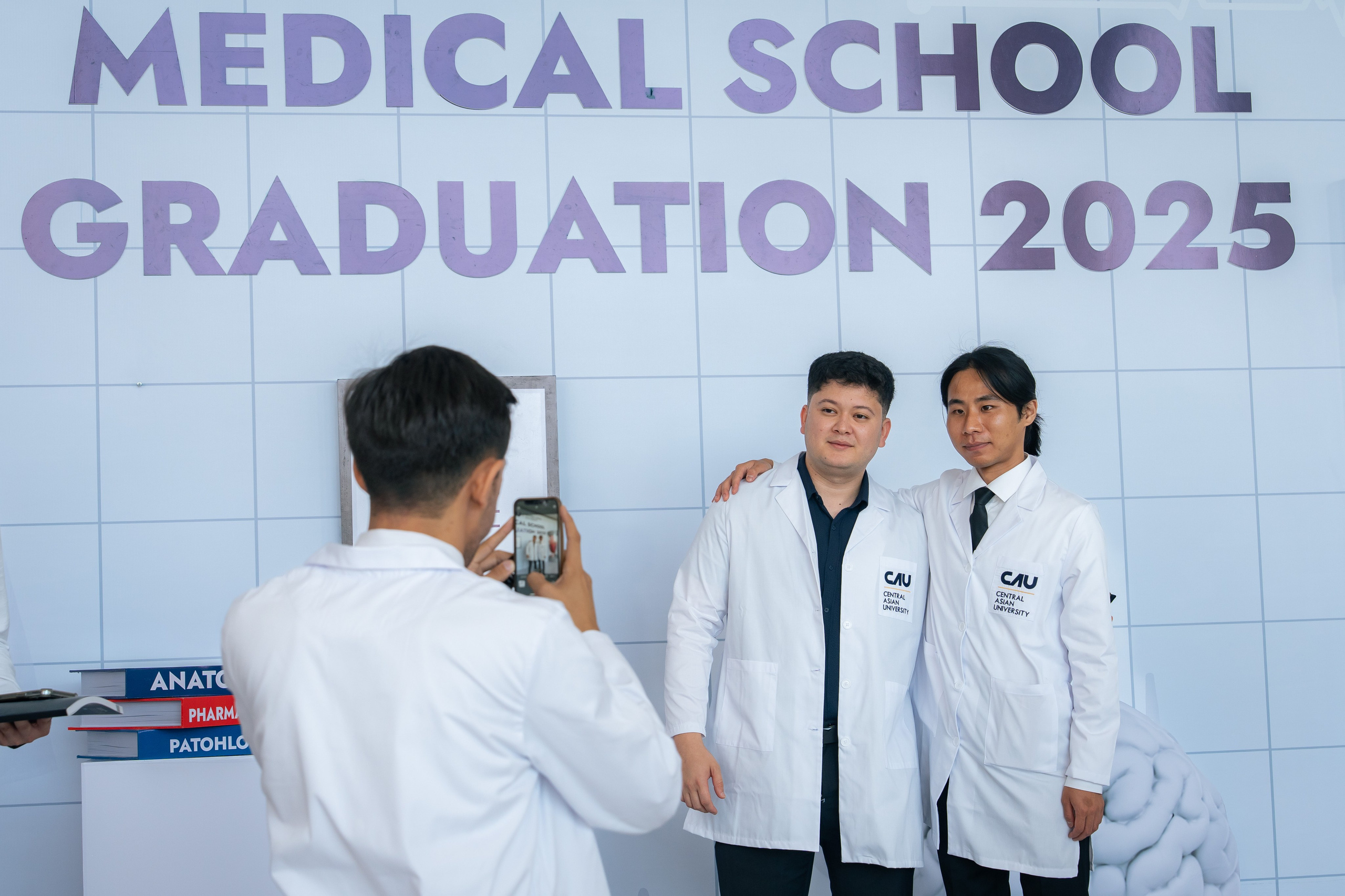 Как Central Asian University провёл одну из самых ярких выпускных церемоний. Георгий Намазов | Фотограф в Ташкенте