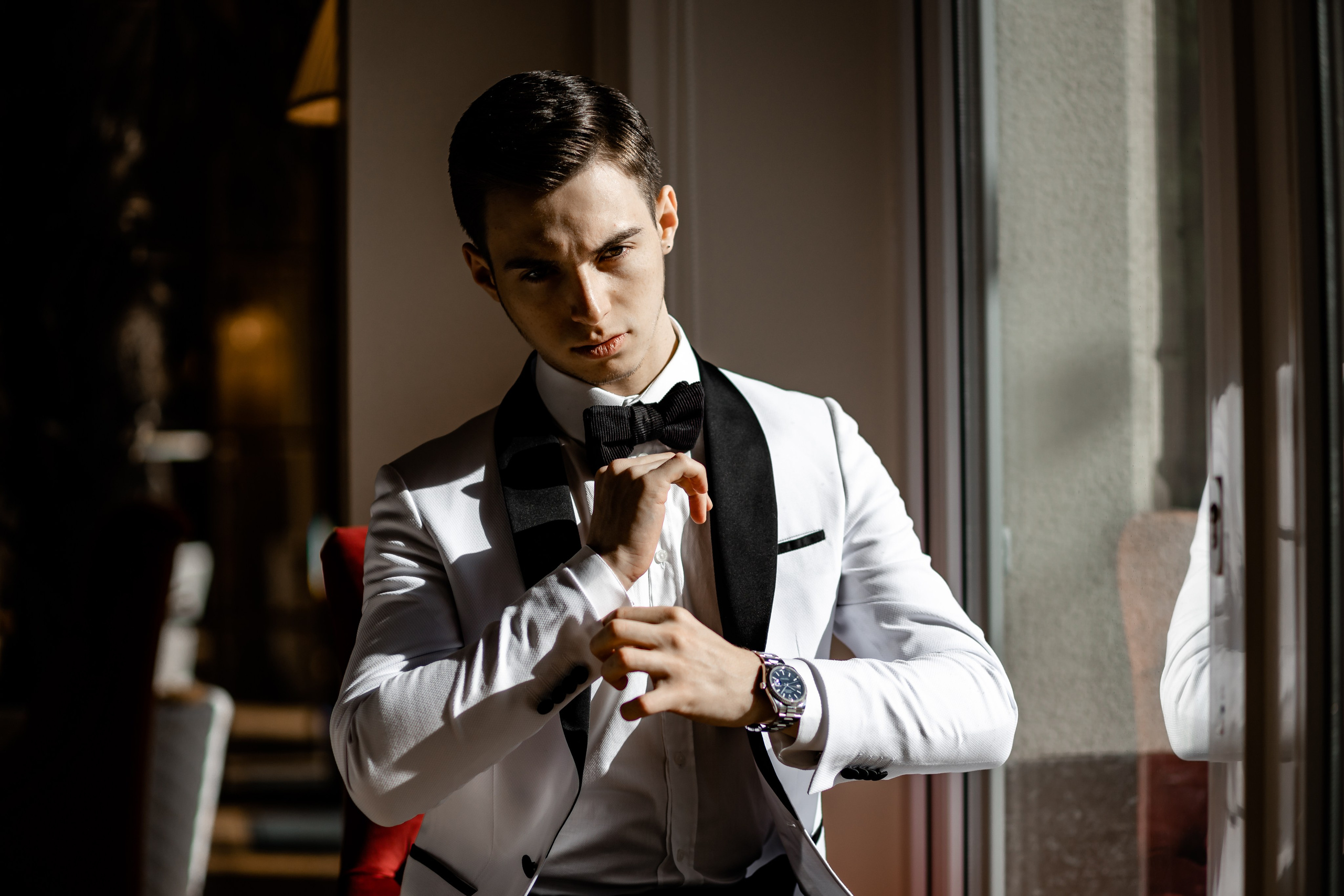 Der Bräutigam. Hochzeits- und Reportagefotograf für München, Regensburg, Deutschland RED LINE Media