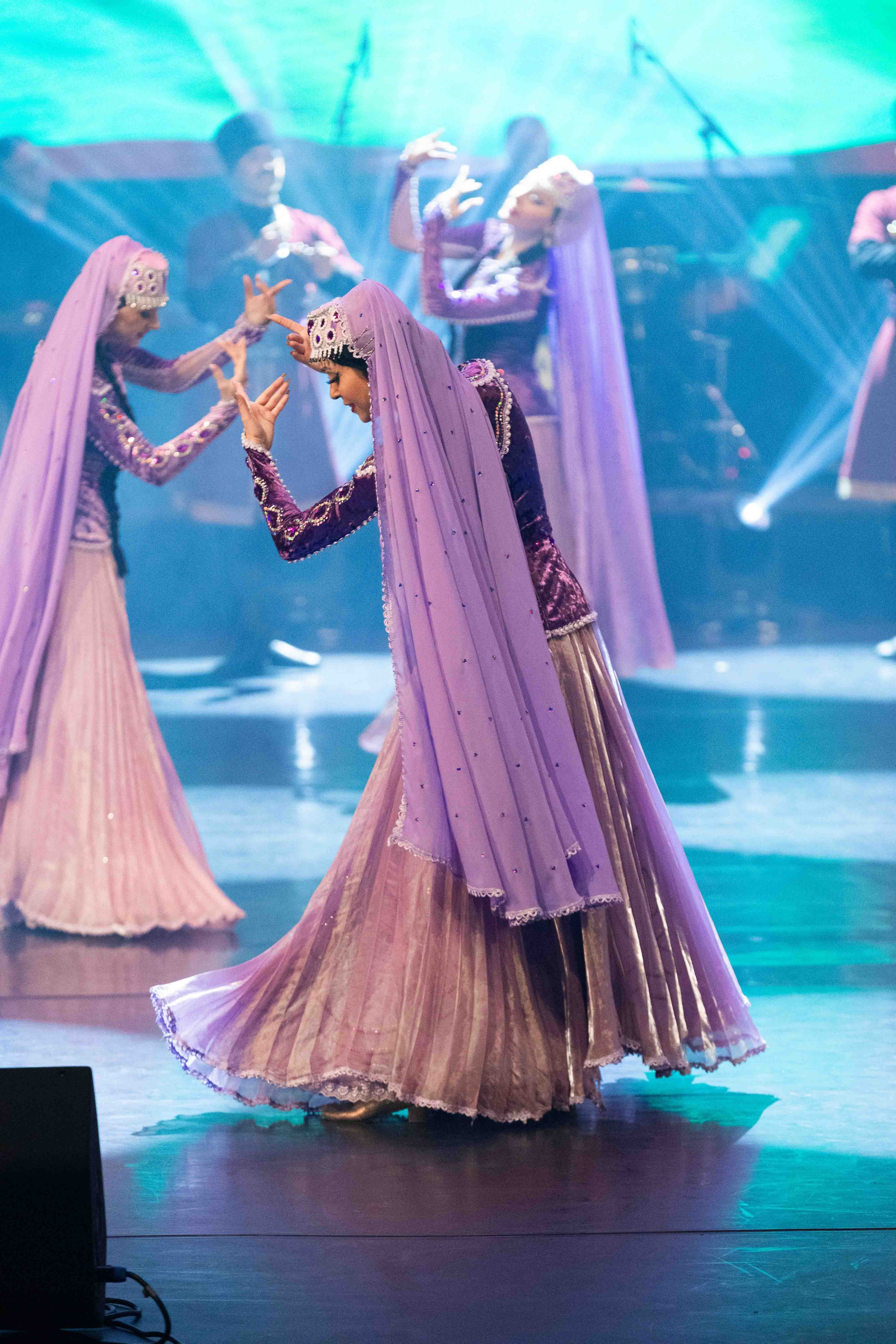 STATE DANCE ENSEMBLE. Wedding&Event photographer Ismail Rzayev in Baku