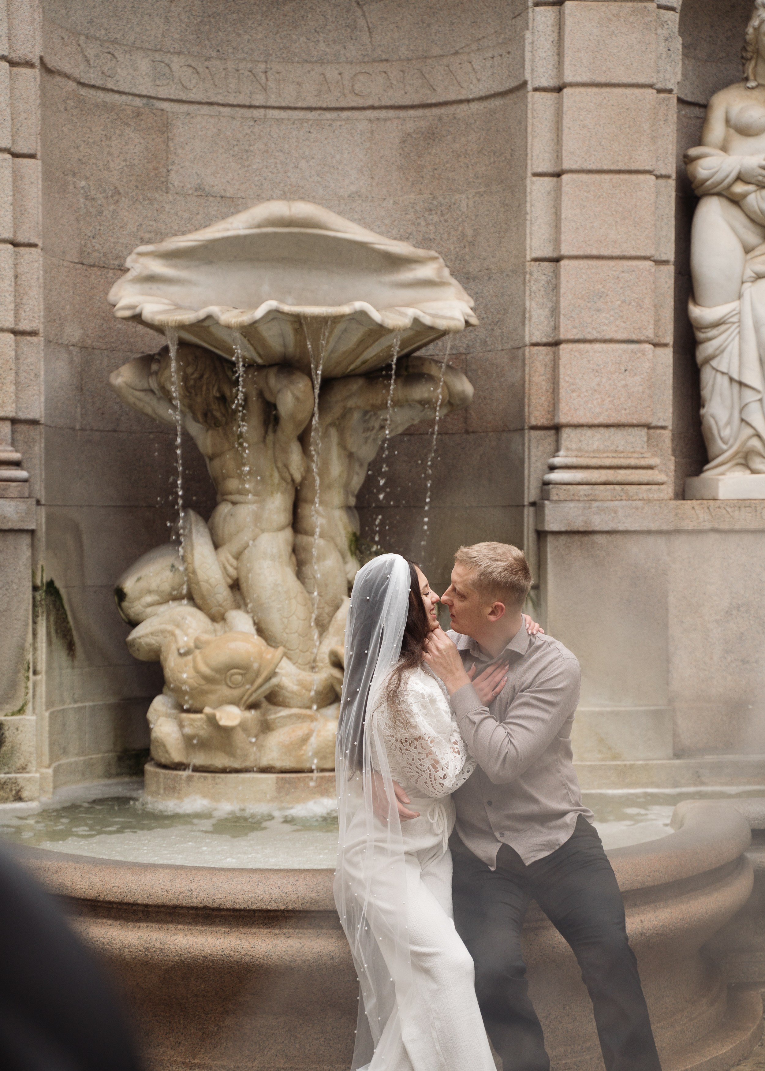 Wedding photosession in Milan. Proposal Photographer in Lake Como