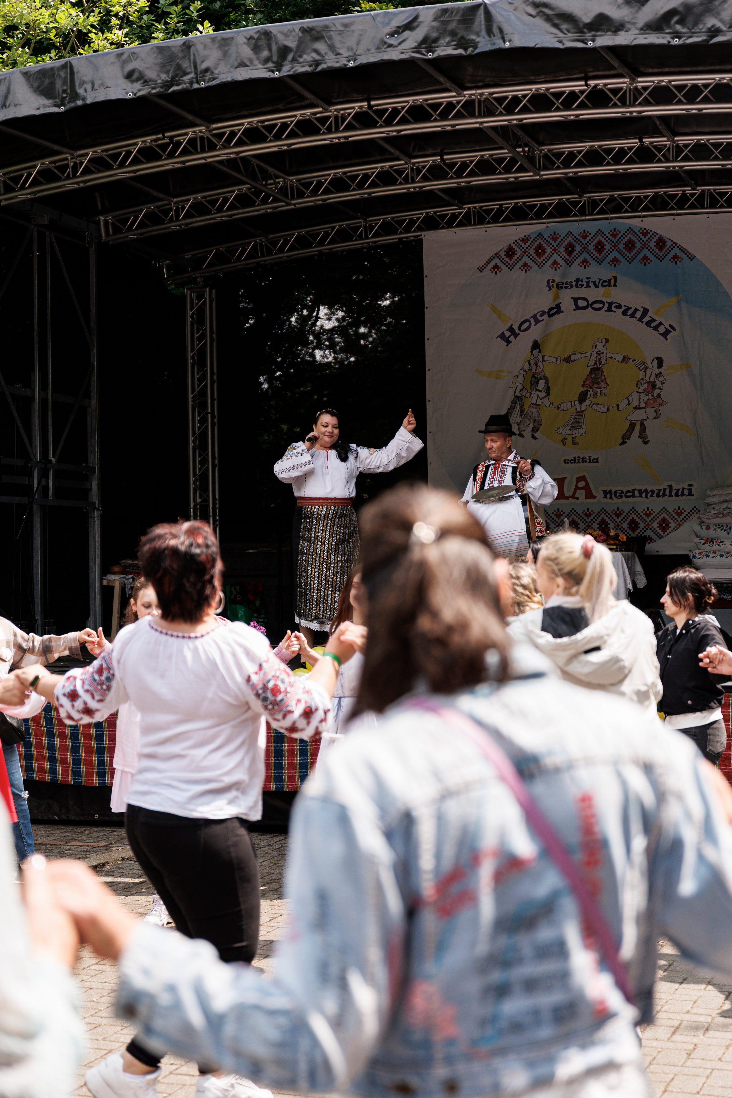 Hora Dorului 2025. Dienstleistungen