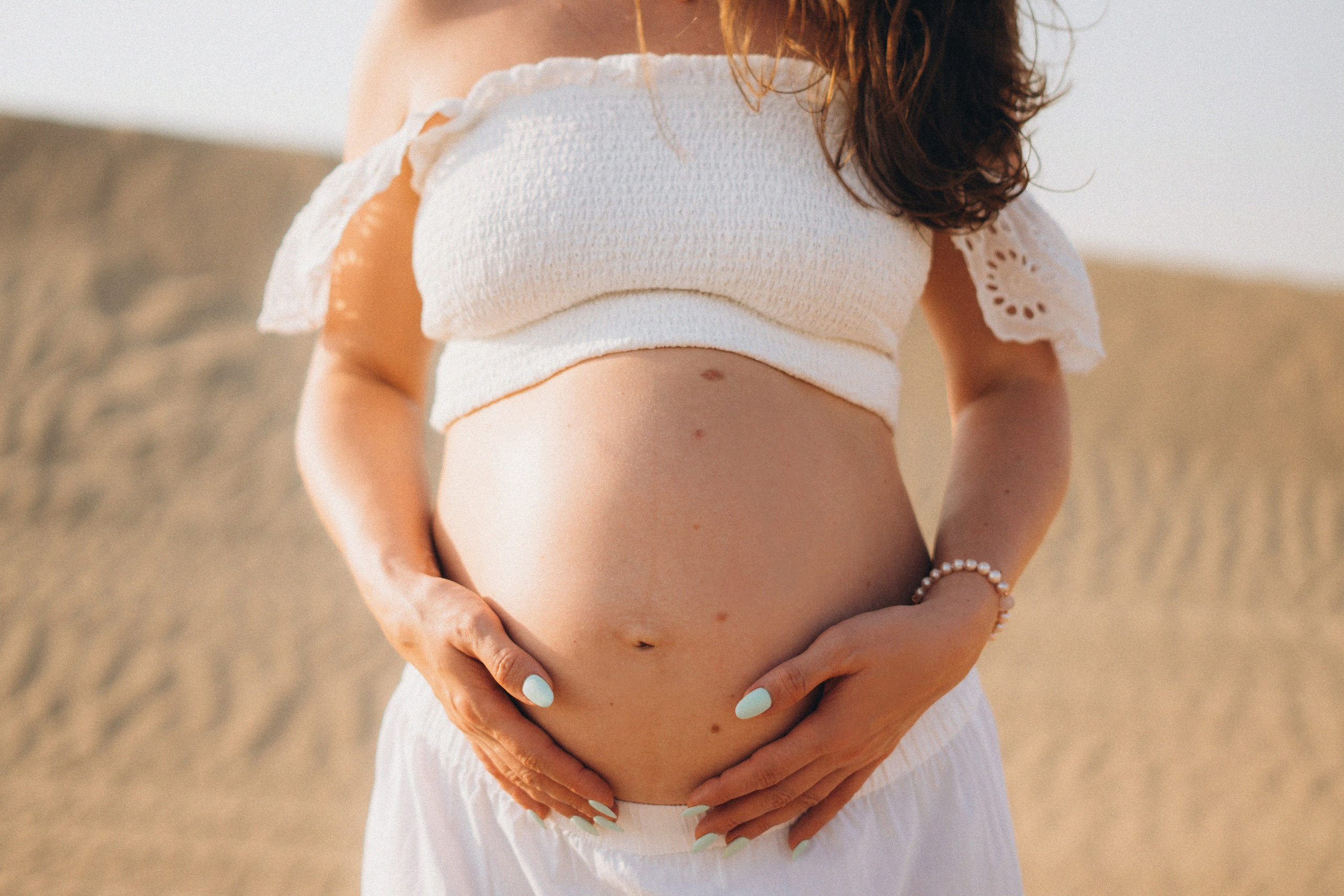 Golden Sands, glowing life. Angela Iakovleva — Family Photographer in Dubai