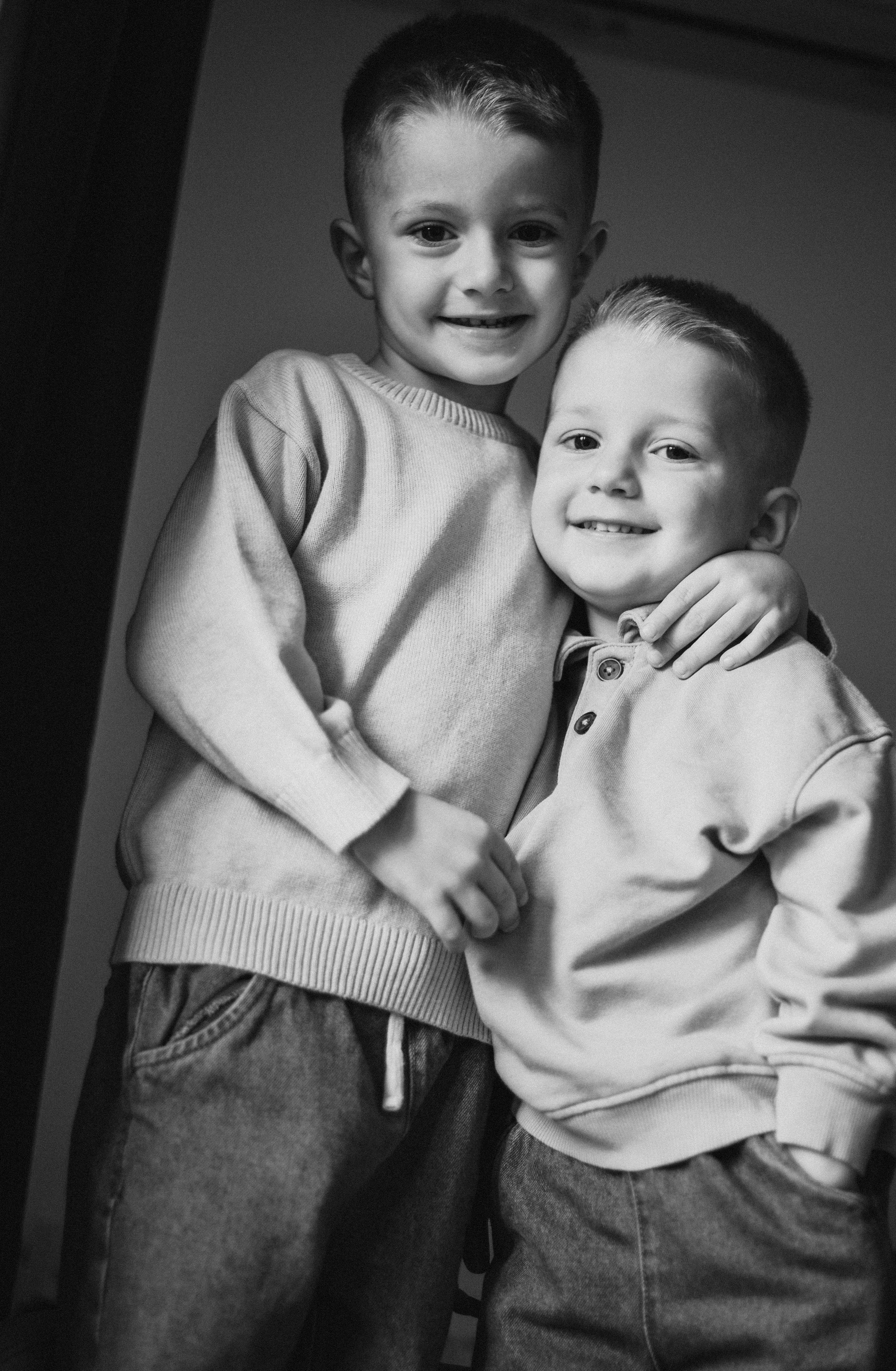 Ședințe foto de familie în Oradea realizate de Katsiaryna Ciortan. Fotograf de familie în Oradea Katsiaryna Ciortan