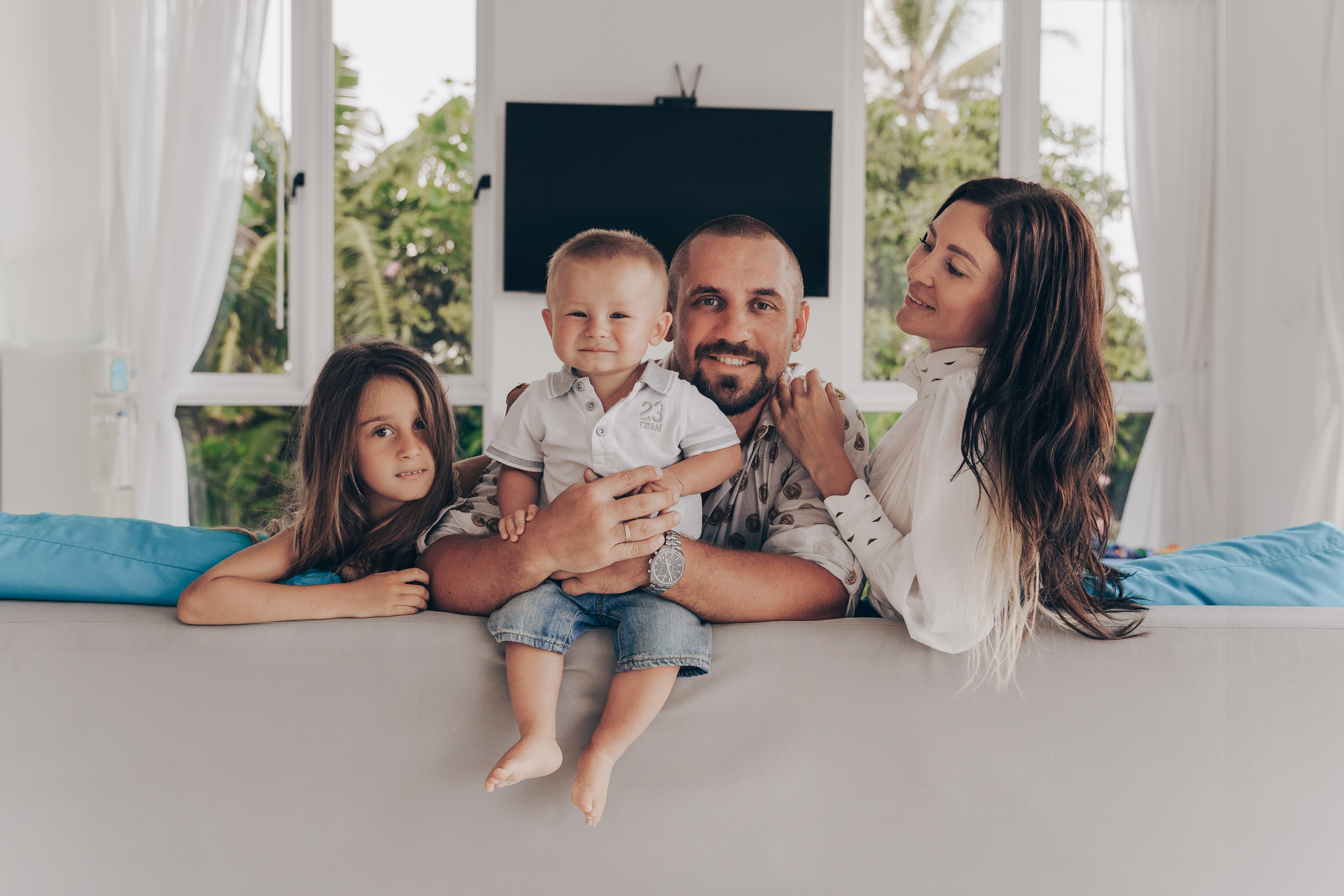 Barcelona Family Photoshoot — Family Photographer in Barcelona. DiaFoto — Wow Photographer in Barcelona | Premium Barcelona Photoshoot Experience