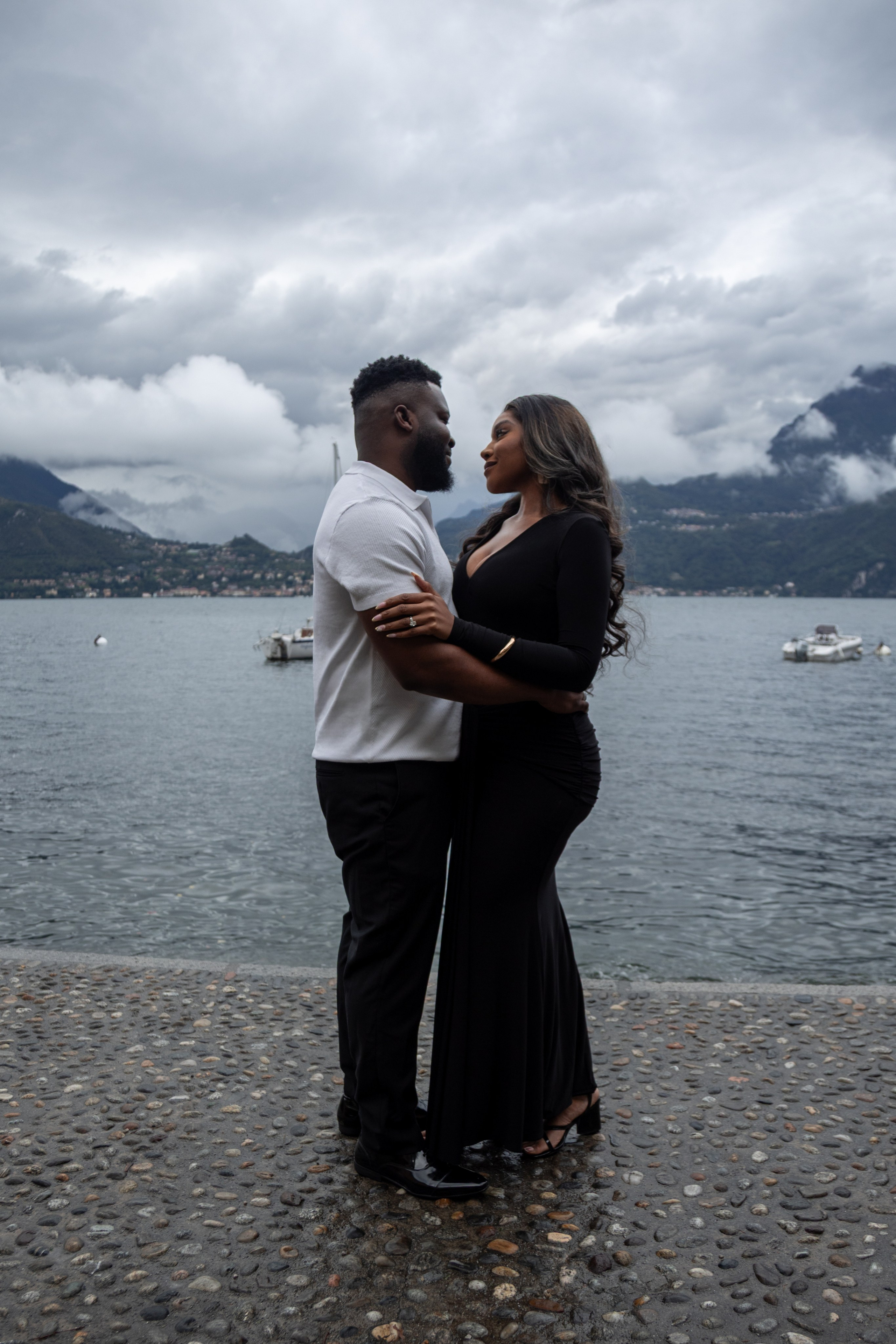 Varenna boat tour. Photographer in Milan |Mila Pro Photo
