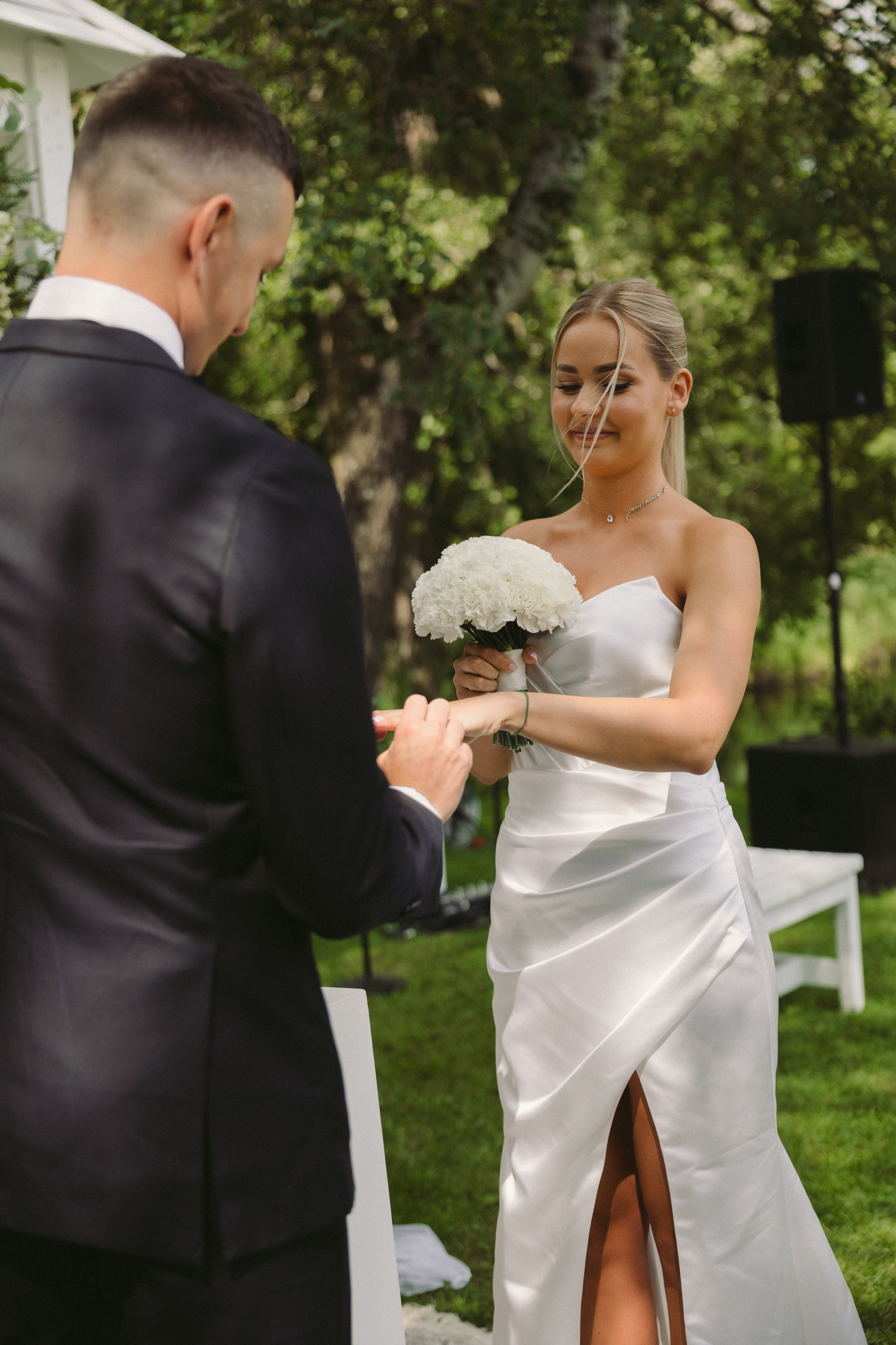 Ieva ir Martynas | Vestuvės Kauno botanikos sode. Vestuvių ir šeimų fotografė Lena Bondarenko / belove photo