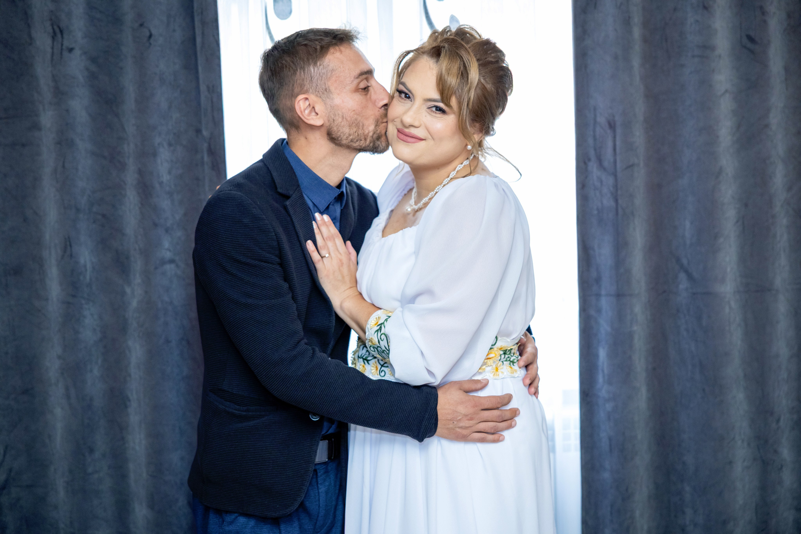 Andrei Sebastian. Moments By Gub