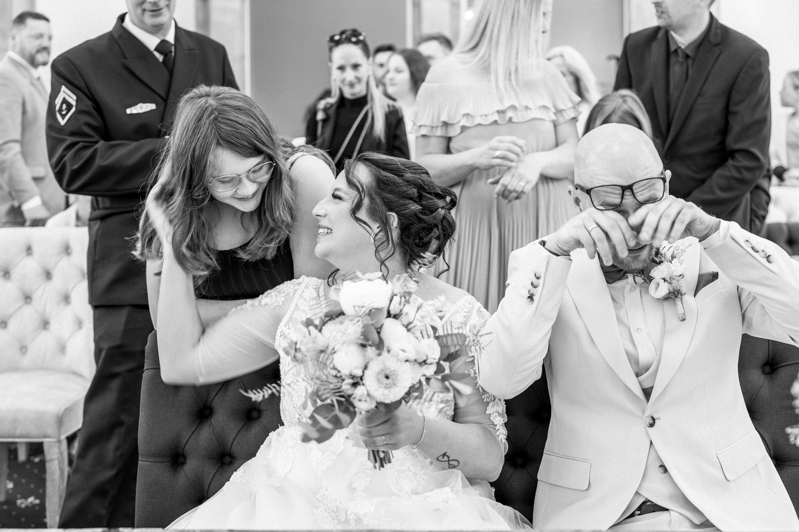 Standesamt Herford & Hücker Moor Teich – Natürliche Hochzeitsfotos & Emotionale & Reportagen. Hochzeitsfotografin in Gütersloh | Authentische Hochzeitsreportagen | TK Photographie