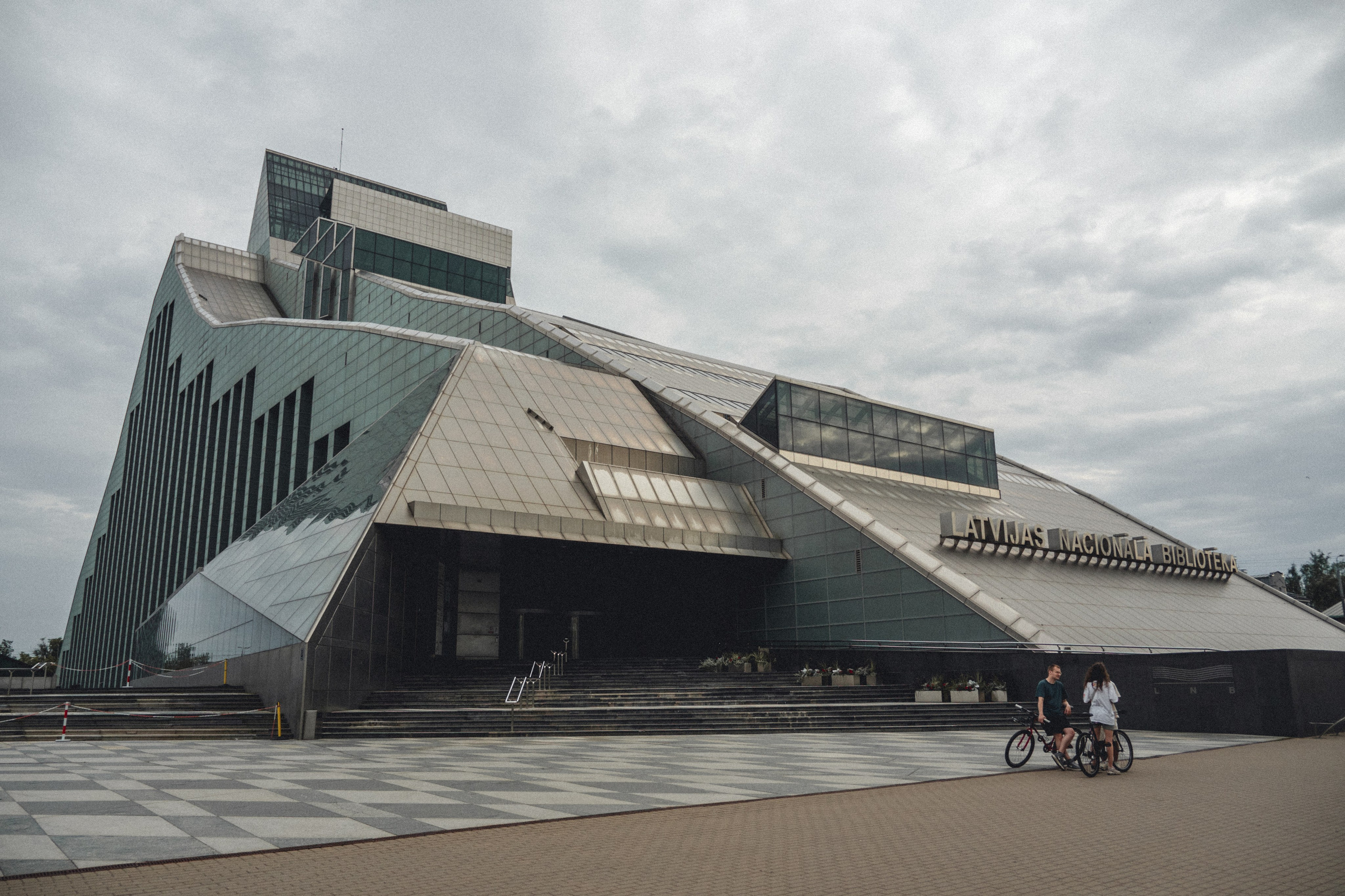 Voyage à Riga. Photographe sur Cote d’Azur. Portraits de familles, couples, enfants, événements