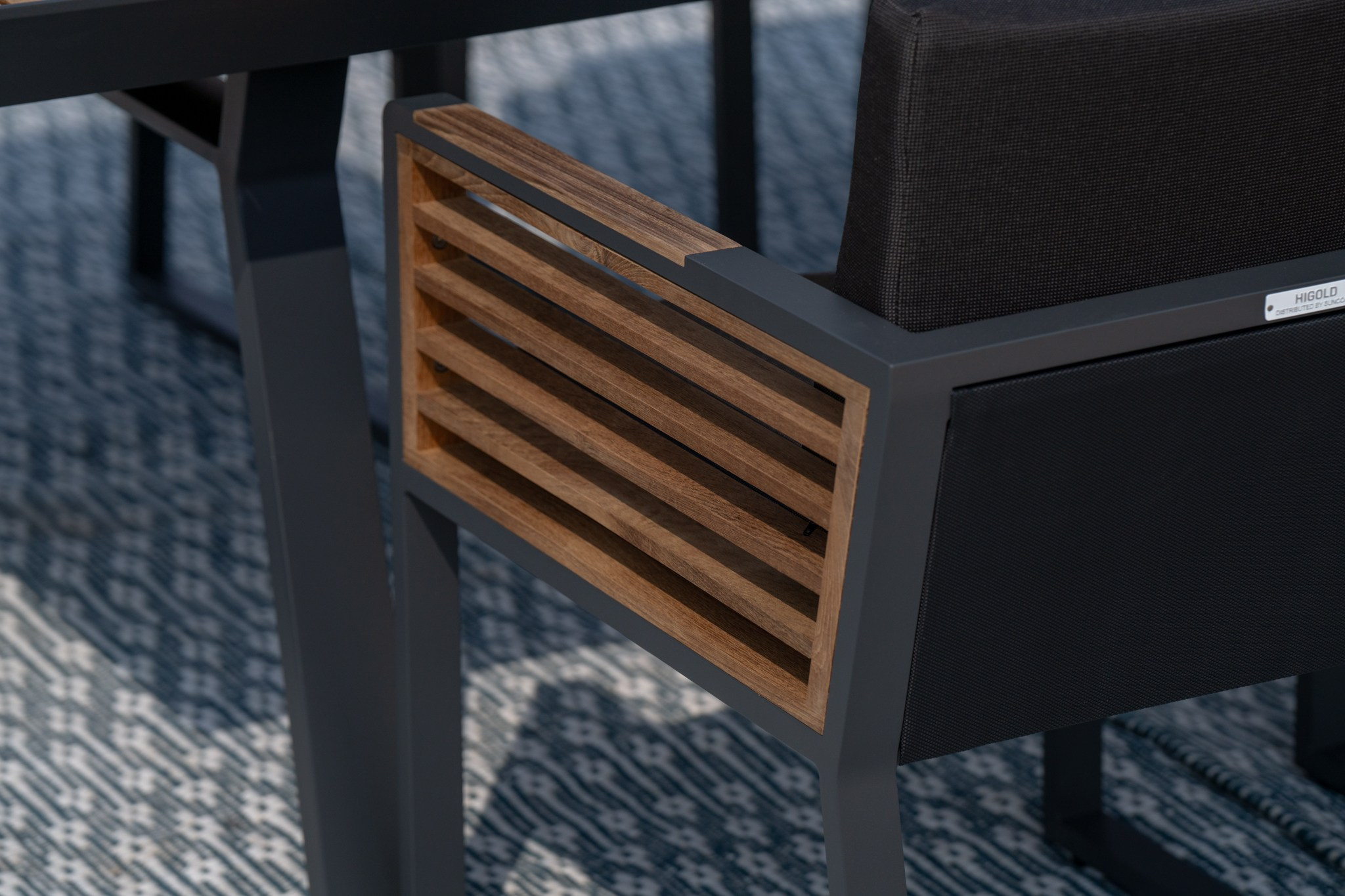 Suncoast Outdoor Furniture | Al Qudra | set 2. Zakhar Leshkov Photo