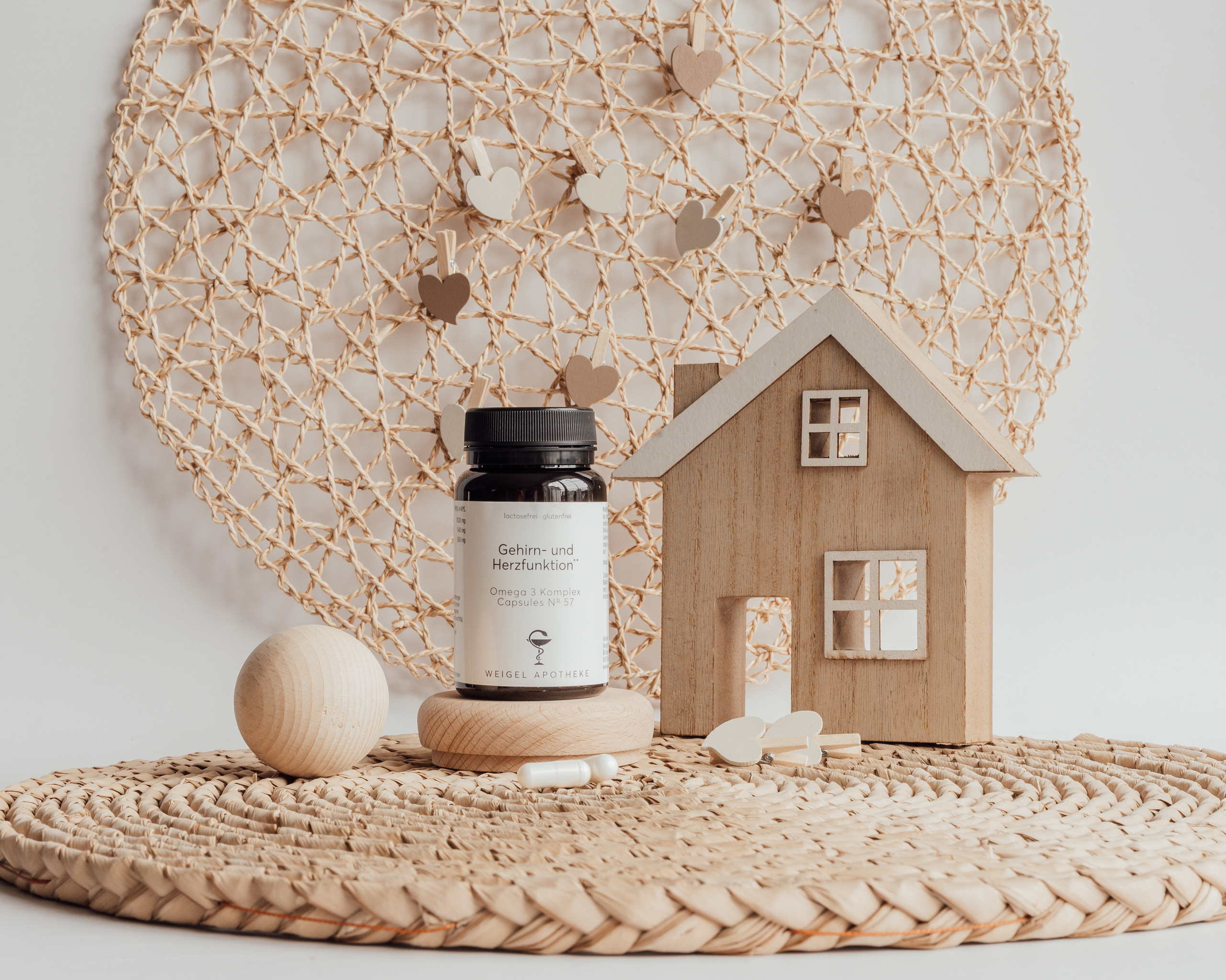 Produktshooting für Weigel Apotheke. Fotografin Ansbach - Paare | Hochzeit | After Wedding