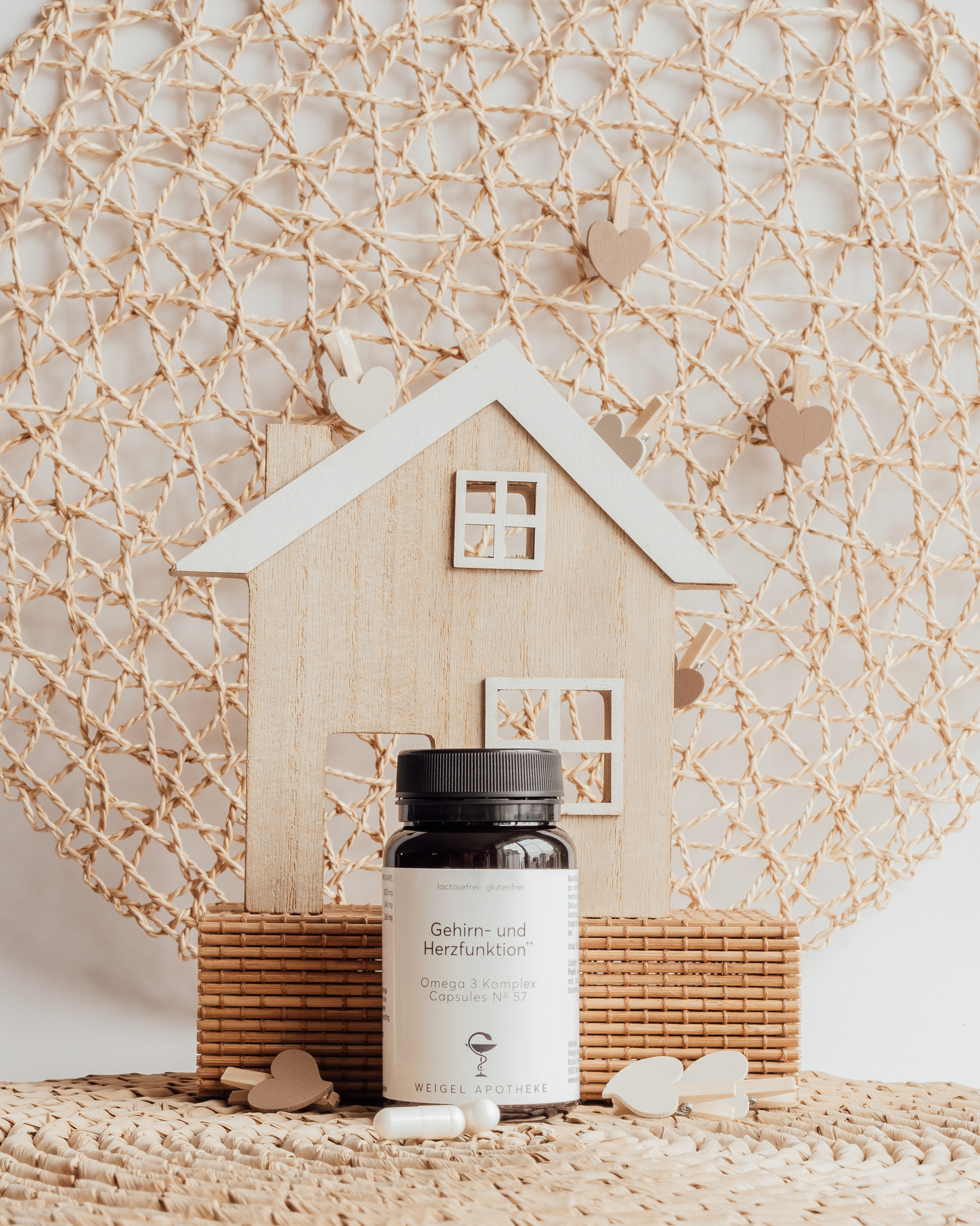 Produktshooting für Weigel Apotheke. Fotografin Ansbach - Paare | Hochzeit | After Wedding