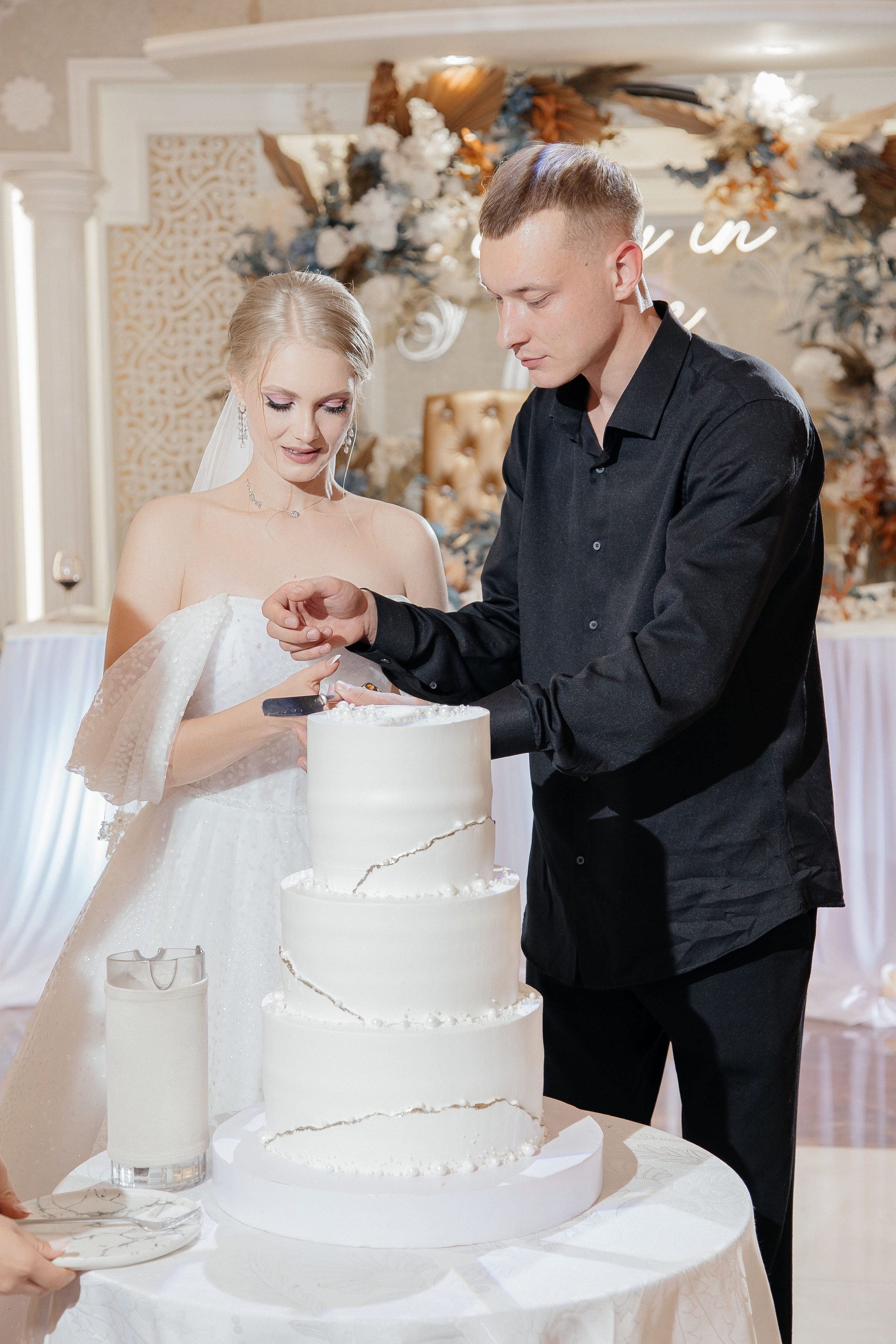 Emil & Maria. Свадебный фотограф в Бишкеке