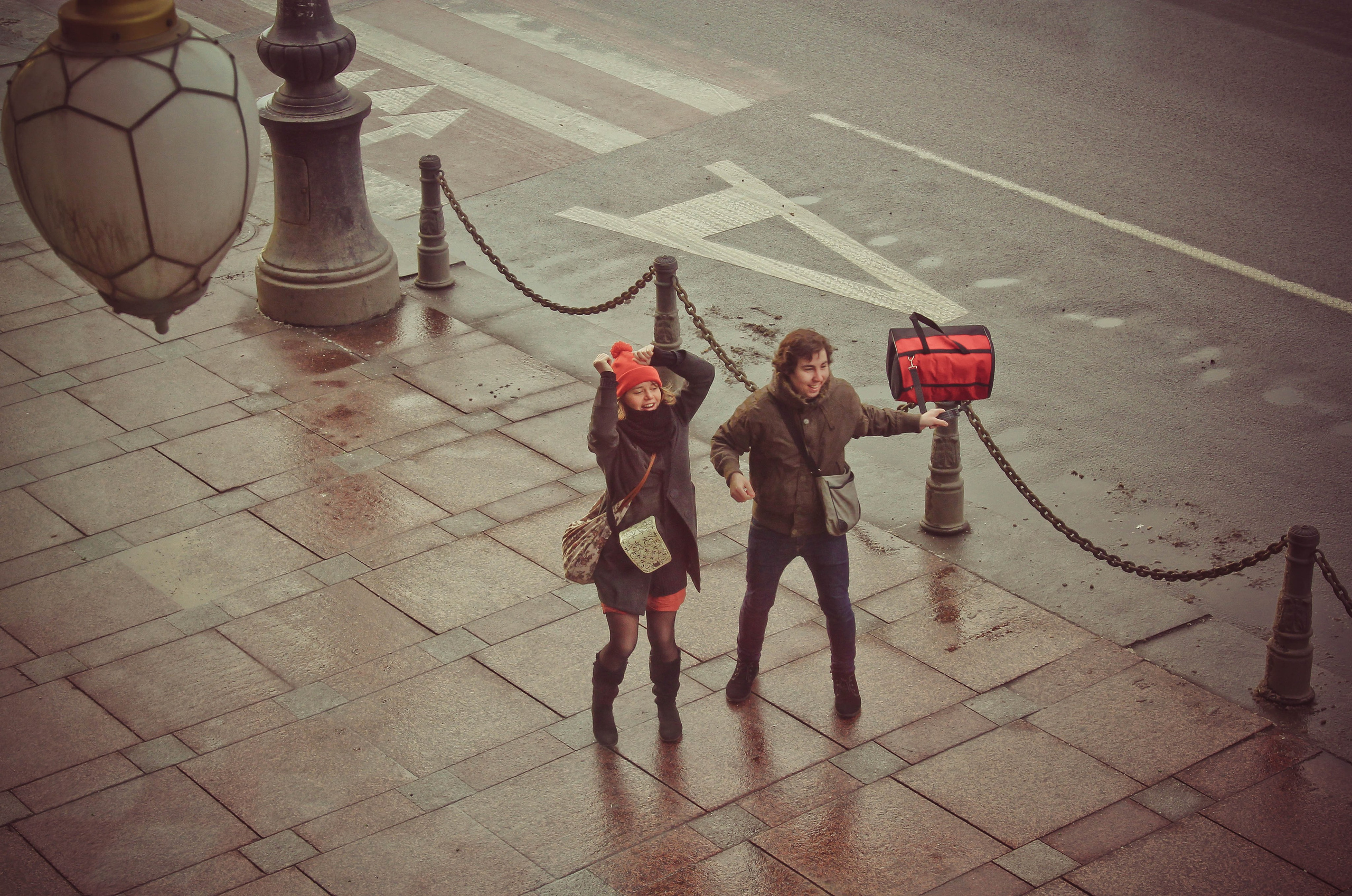 2012. Стрит-фотография, полная абсурда, идиотизма и красоты