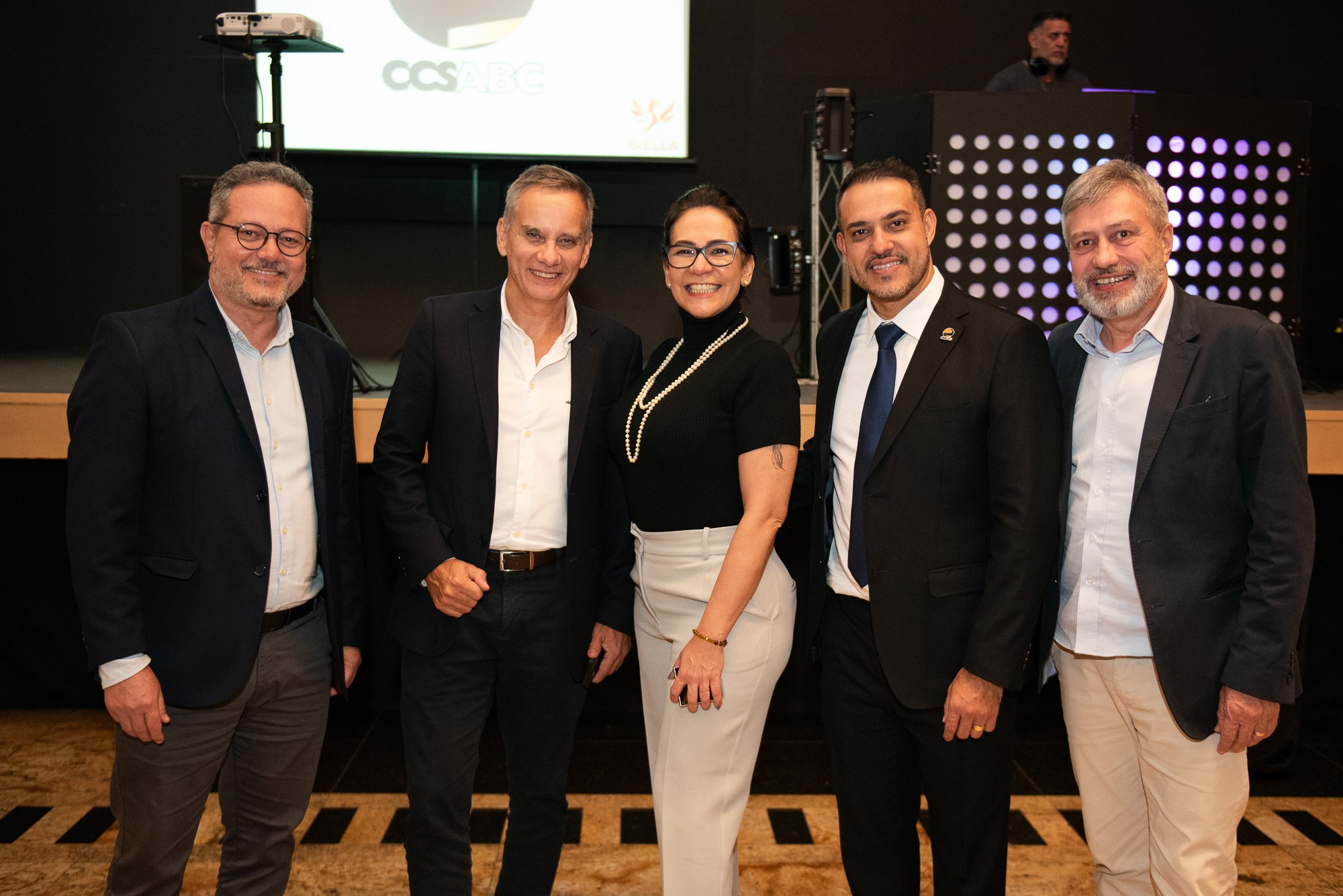 Clube dos Corretores de Seguros do ABC. 78 Imagens