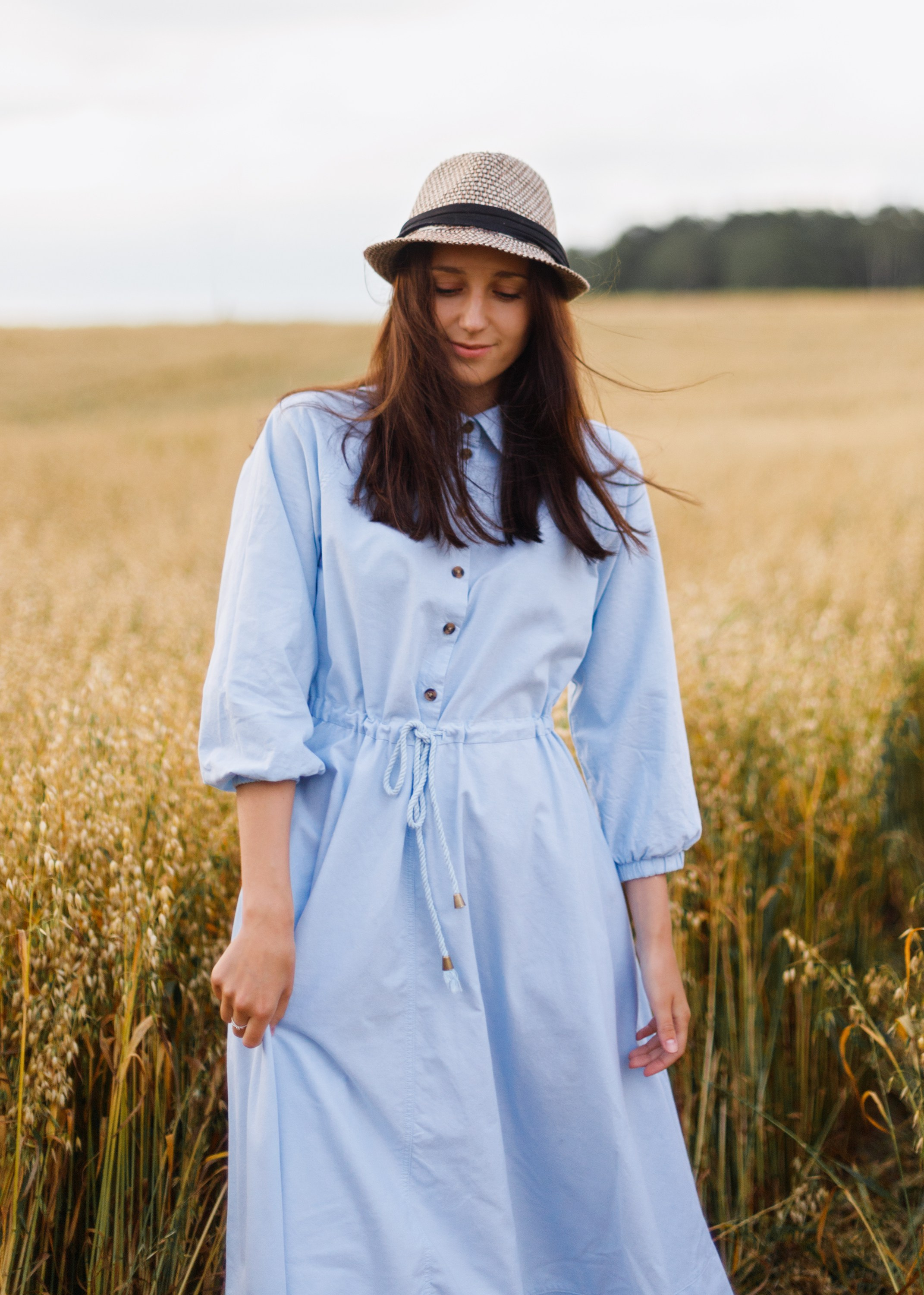 Katya | tenderness in the field. Kaja | fotograf psów we Wrocławiu