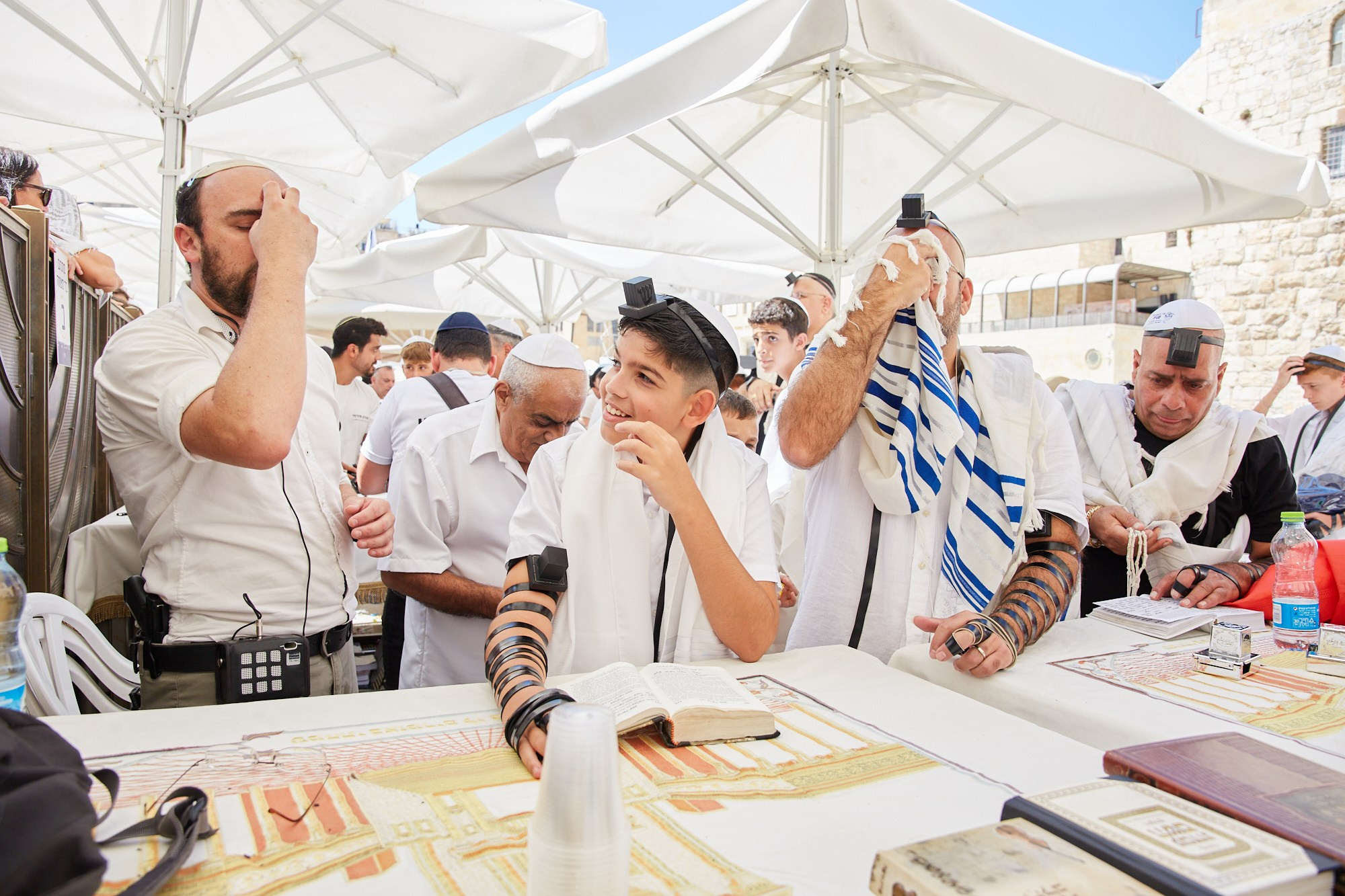 Бар-мицва на Котеле. Портретный и репортажный фотограф в Израиле Рома Бирман