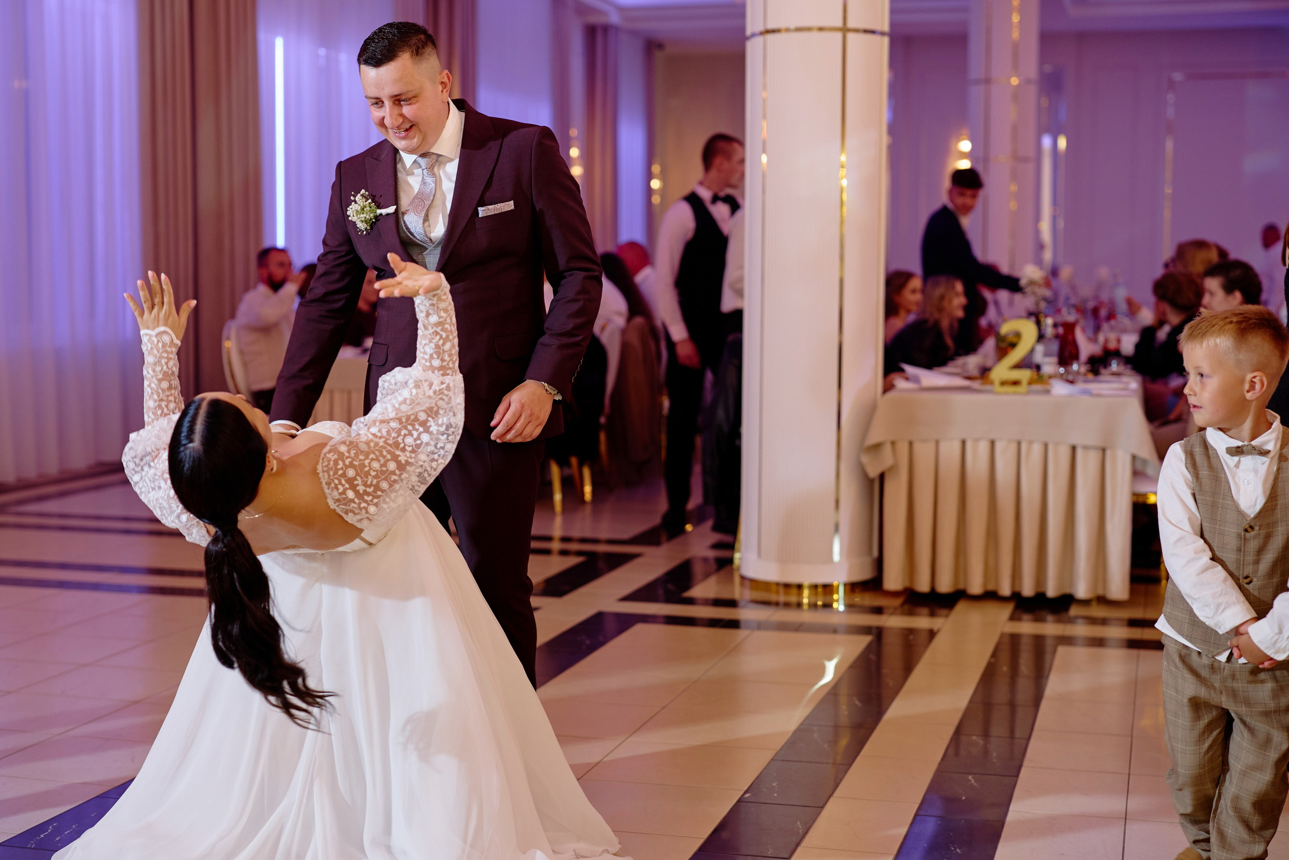 Wesele Sala Orchidea. Daniel Chróściel Studio Myslub Fotografia i wideo ślubne