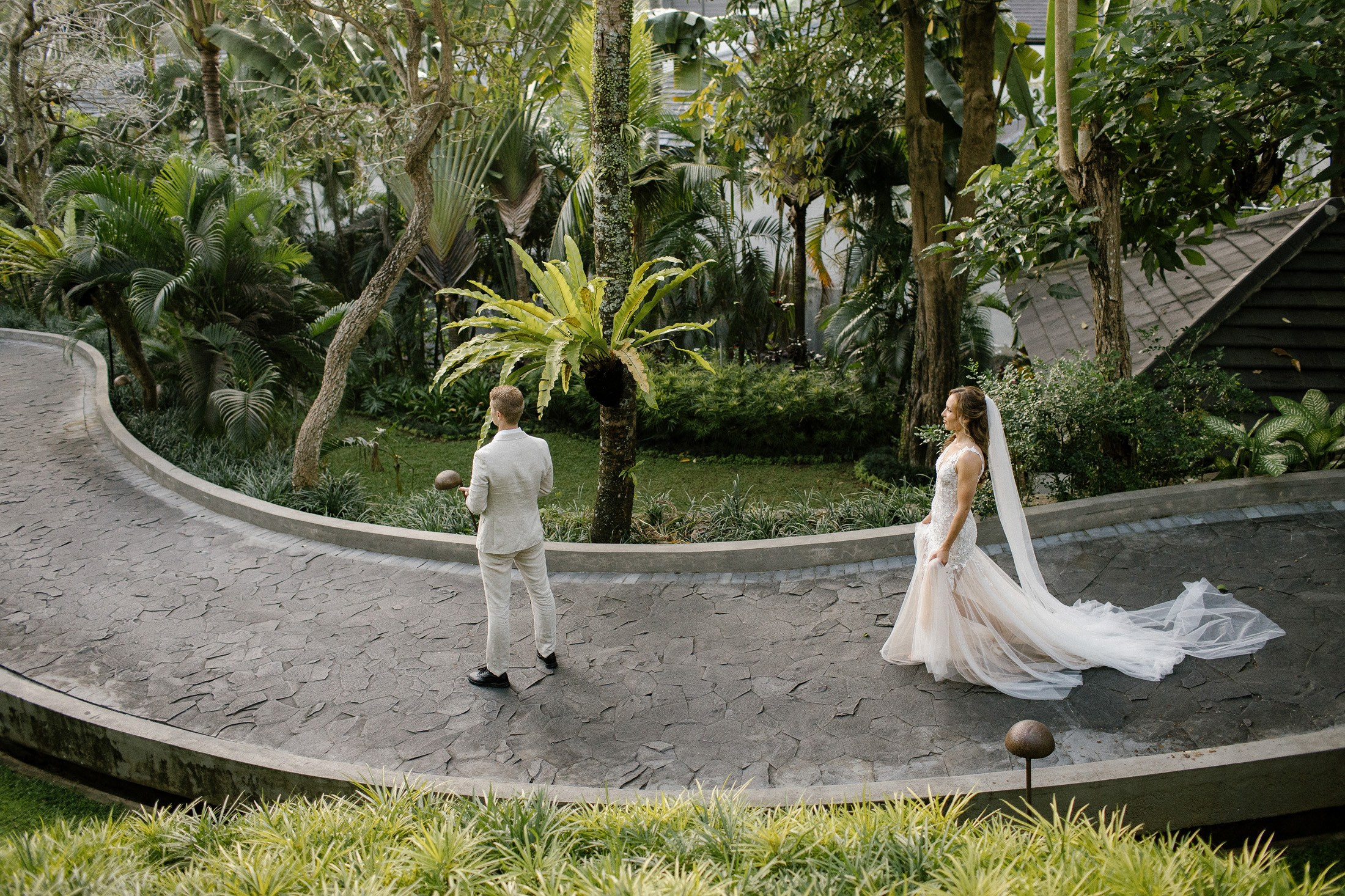 Waterfall wedding. Get.it.feel — Aesthetic Photography and Videography