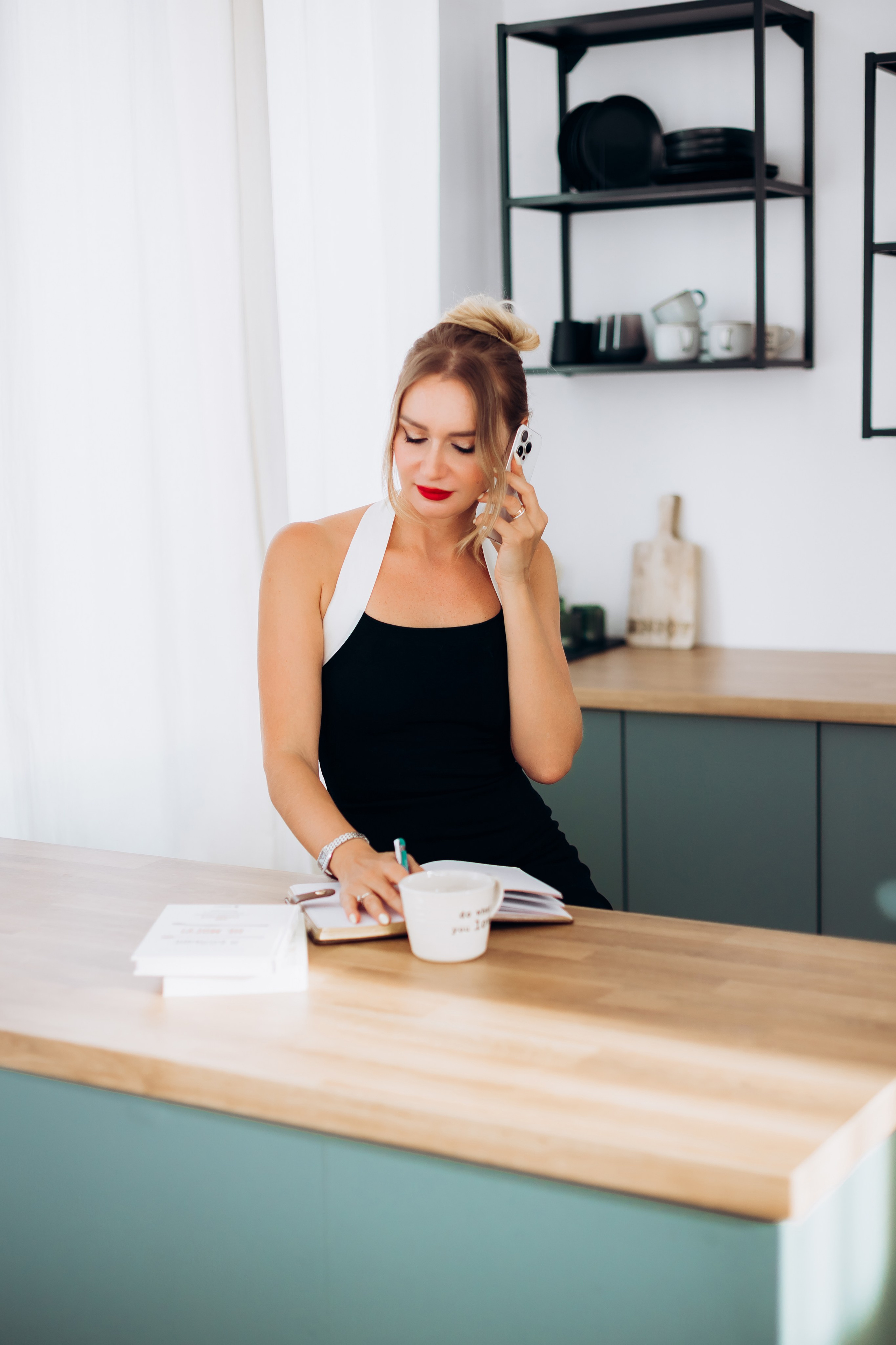 Anastasia (business portrait). Wedding and Family Photograph