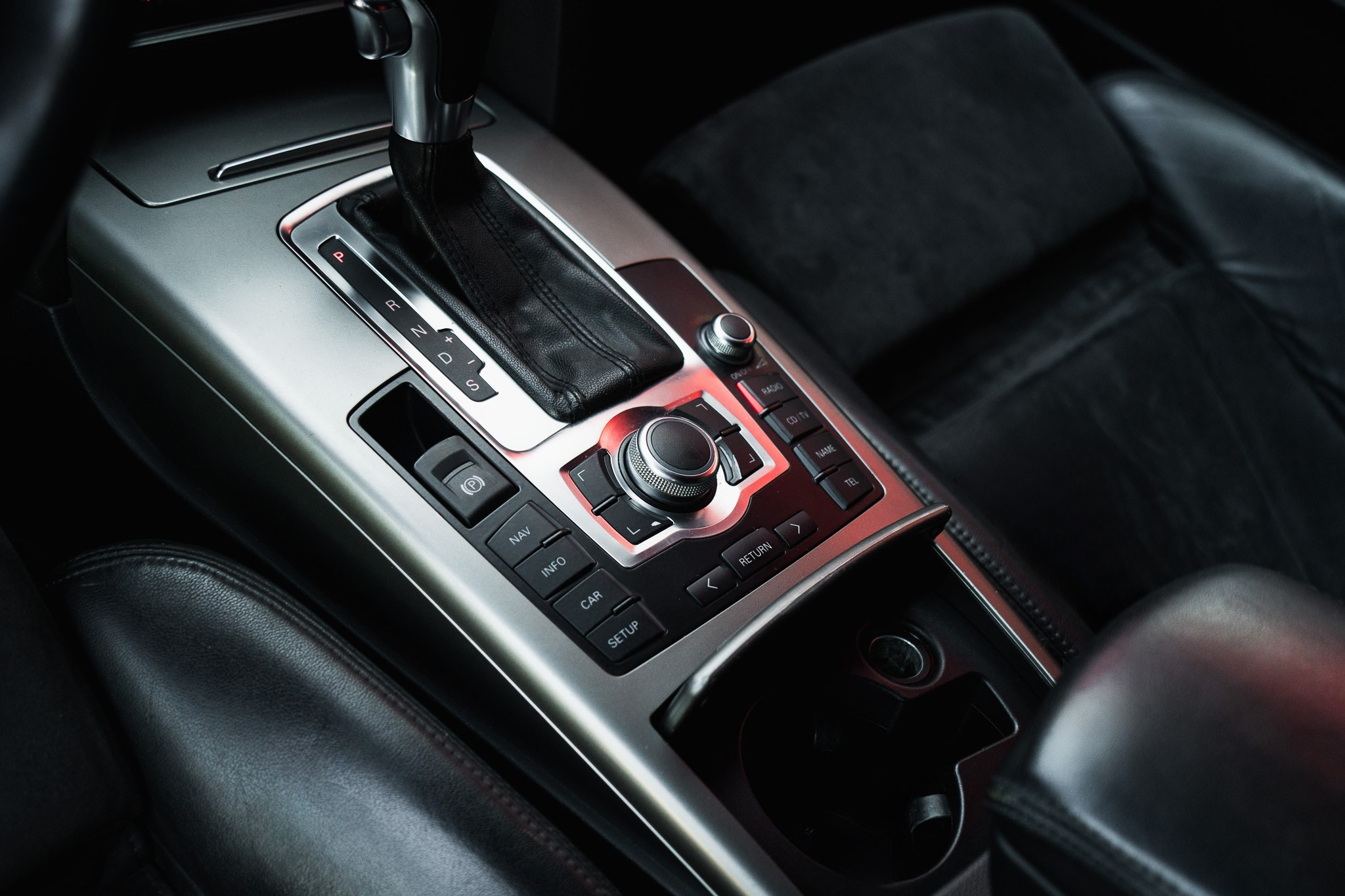 AUDI S6 V10. LOHA VISUALS — AUTOMOTIVE PHOTOGRAPHY