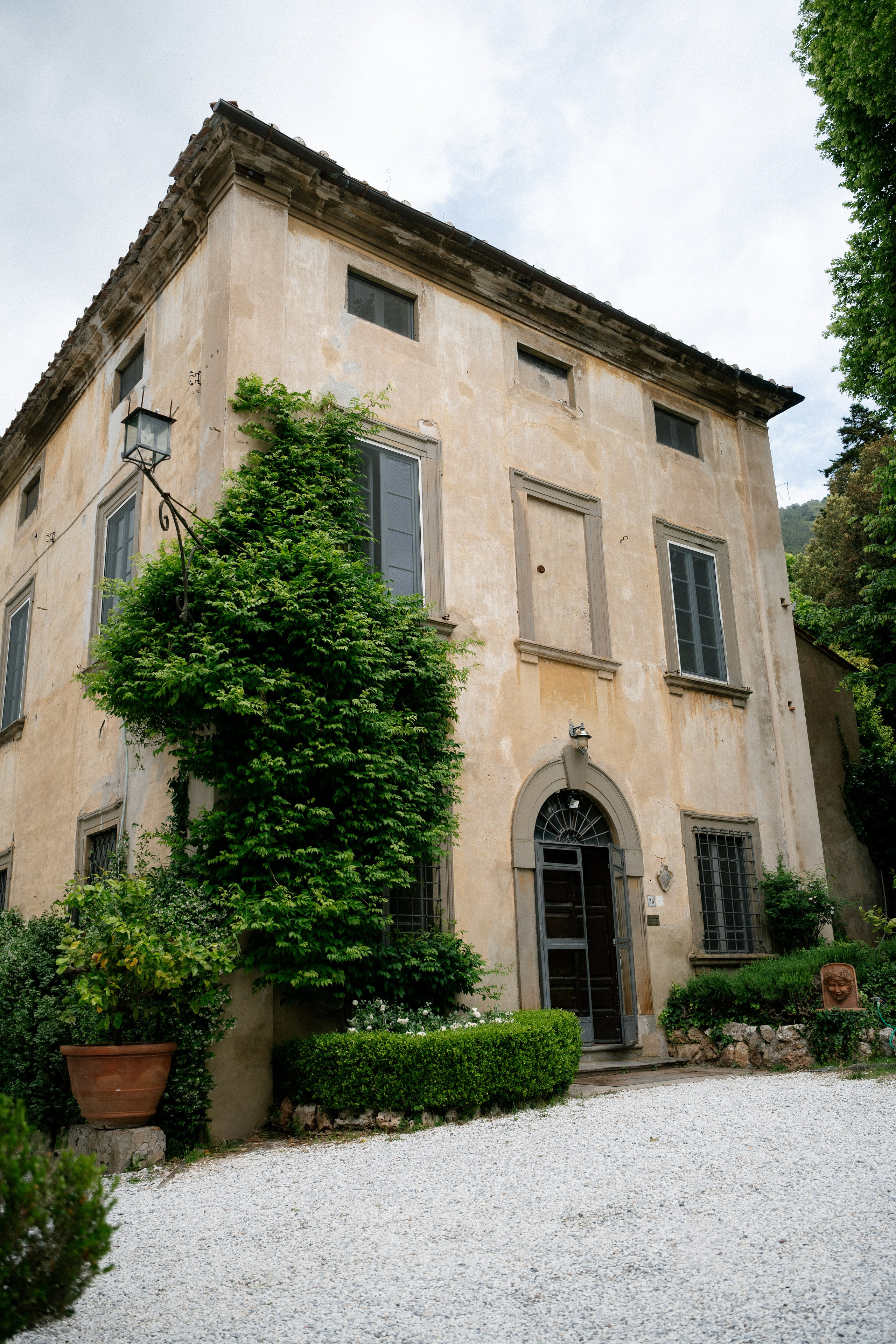 Destination wedding portfolio Europe elegant bride groom photography. Destination Wedding Photographer Alex Pasarelu