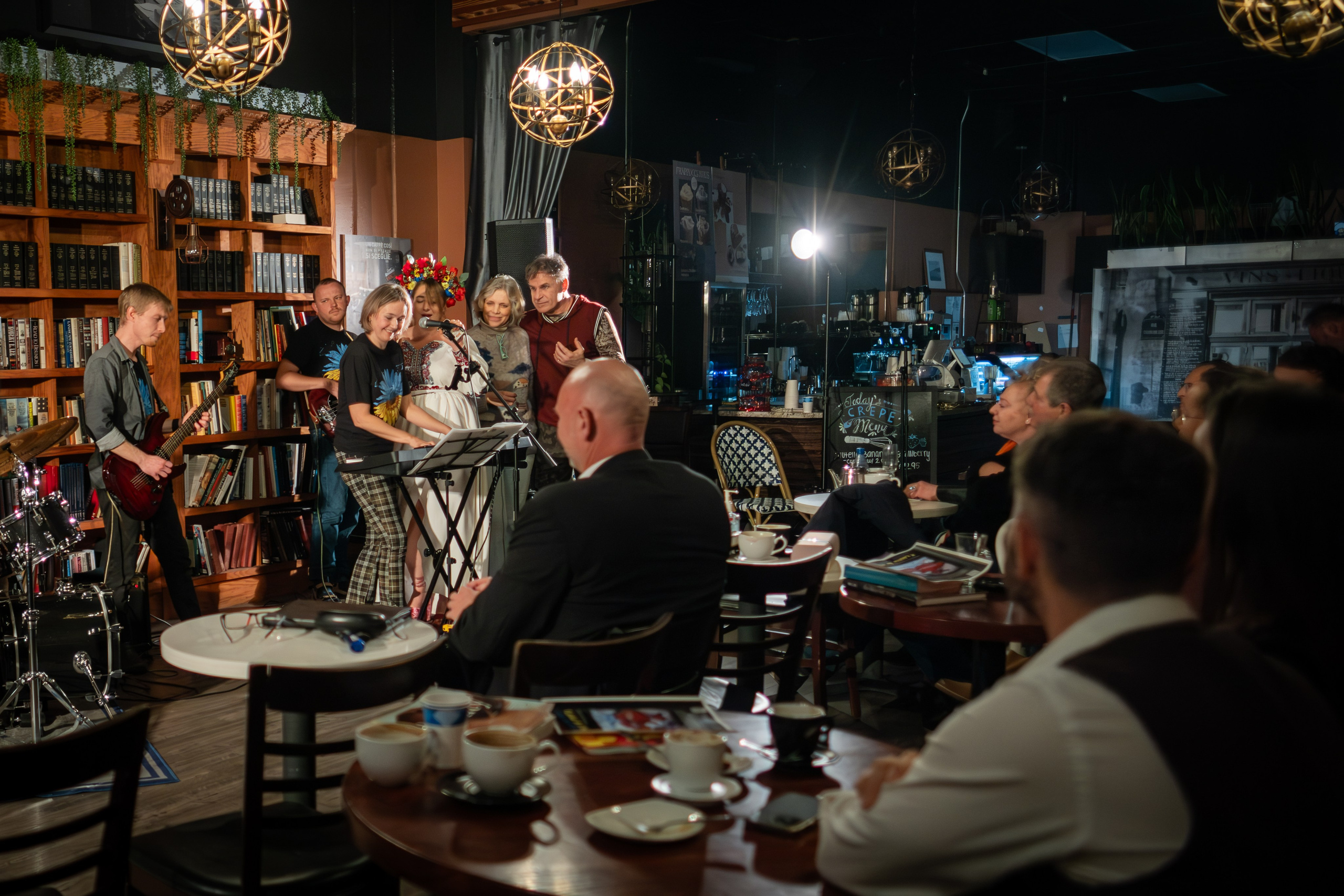 РОЖДЕСТВО / ЖЕНЯ БЕРКОВИЧ. Reportage concert portrait photography in the San Francisco Bay Area