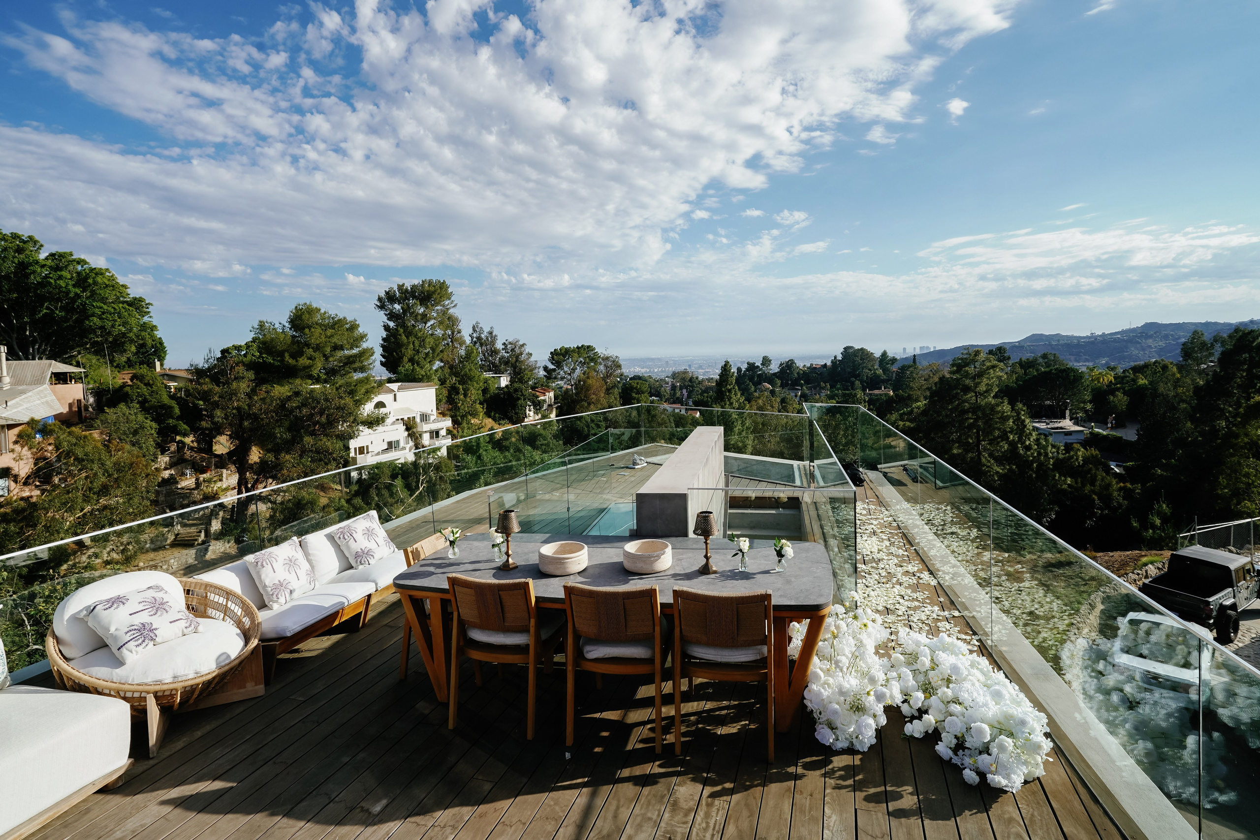 Wedding at the Hollywood Sign Venue, Los Angeles, California. Wedding Photography & Videography Team in California, Los Angeles, San Francisco, San Diego and Travel
