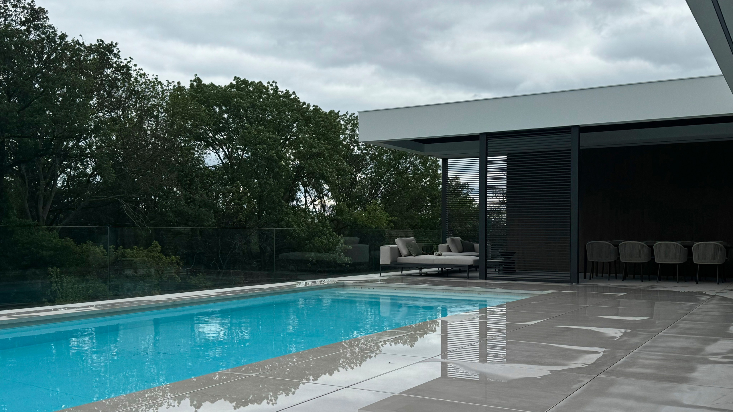 Architekt Praha - Navrhujeme luxusní domy. Špičková moderní architektura. architektonické studio Praha. Architekti rodinných domů | Architektonické studio Praha. Zahradní architekt. Bytový Architekt a Návrhy interiérů. Architekt rodinných domů. Luxury villa. Nejlepší Vily. Luxury vila.