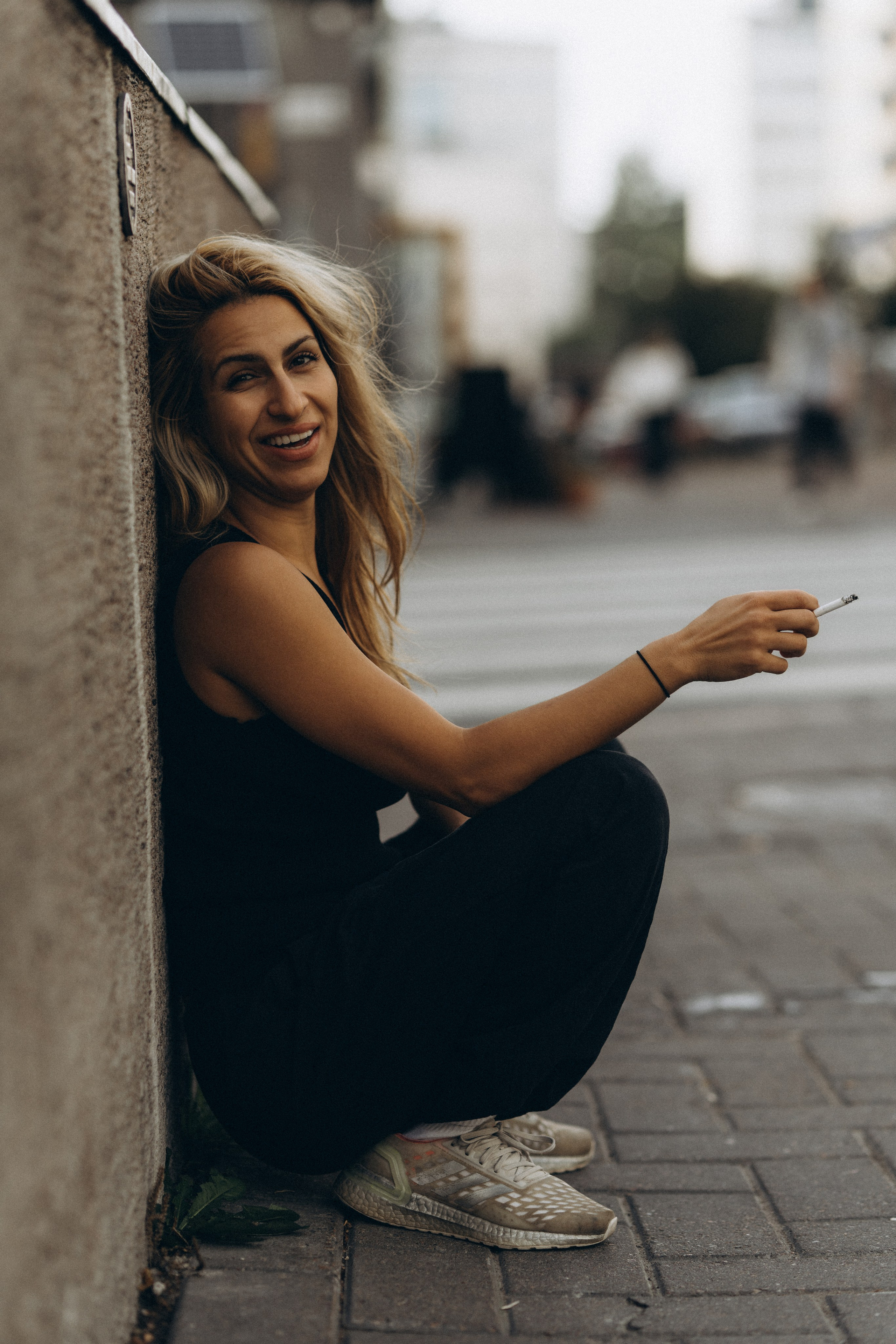 Mitra. Wedding and potrait photographer in Helsinki Vickan O