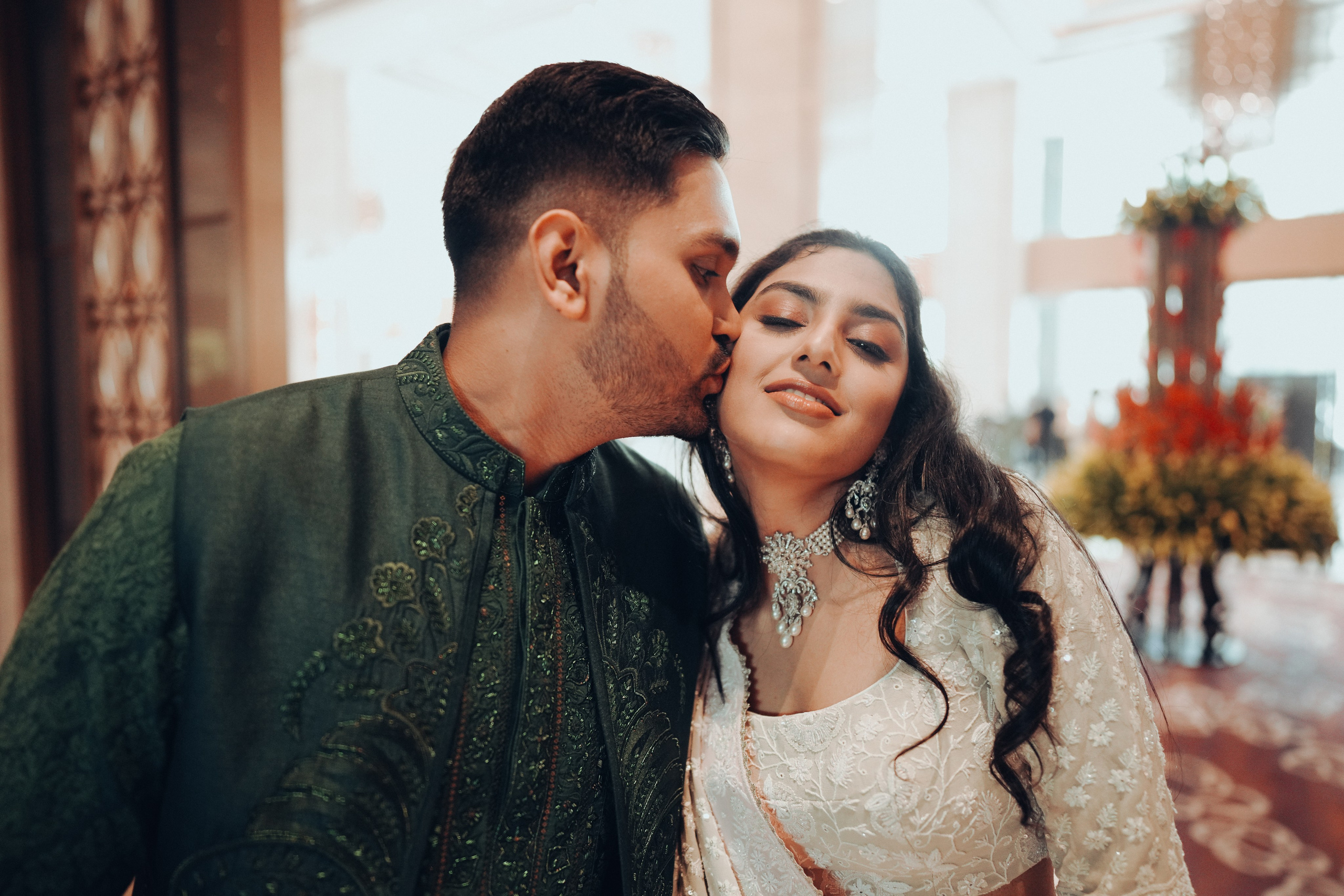 HALDI & MEHANDI. Wedding photographer Stalen Robert