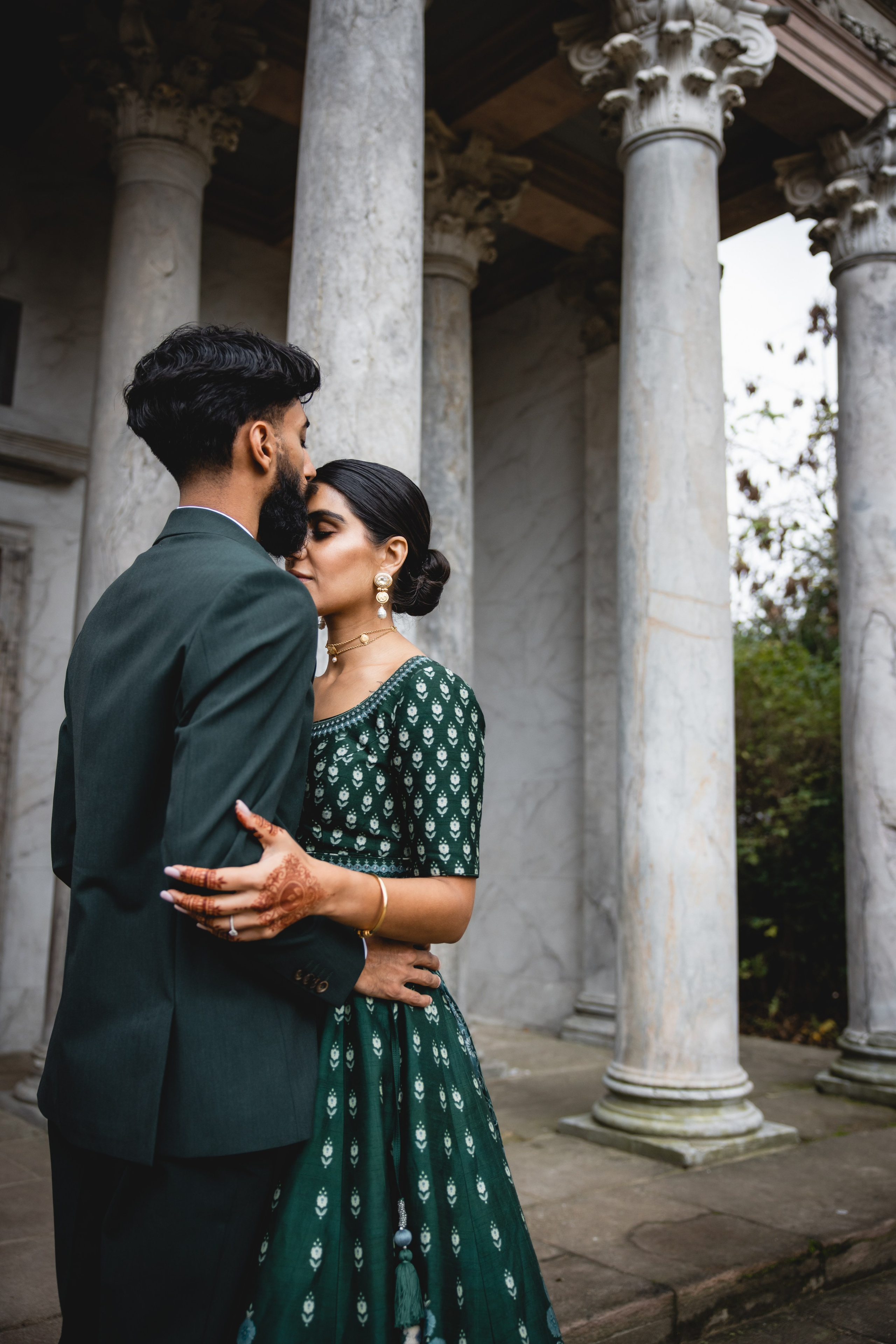 Indian style. Professional wedding photographer in Copenhagen, Denmark — Julia Byron