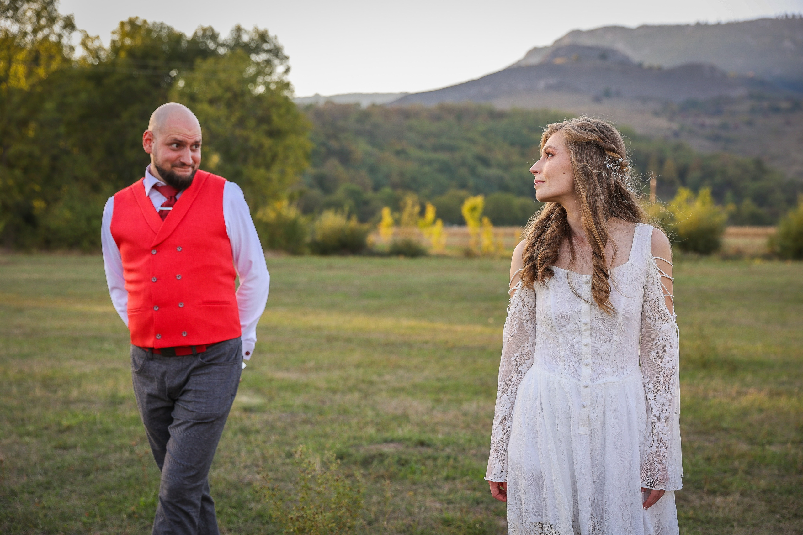 Orsi & Remus, eleganță în inima Transilvaniei. Rares Bucur is a professional wedding photographer based in Cluj-Napoca, Romania, specializing in wedding photography