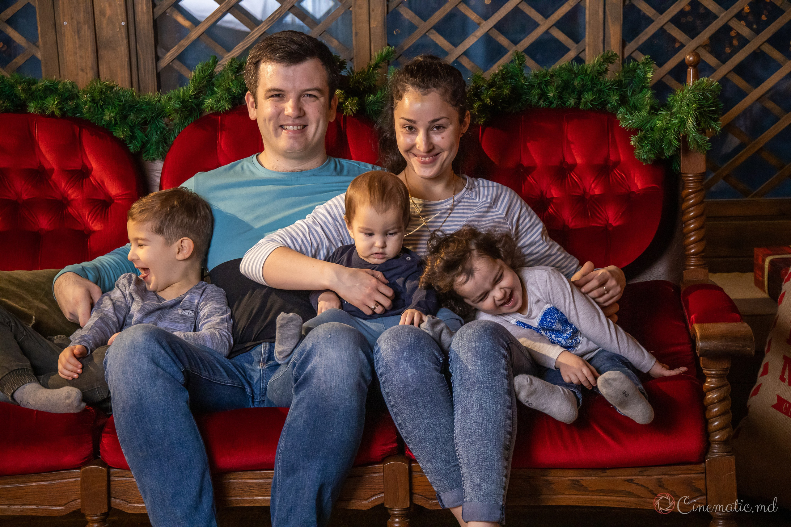 Sedinta foto de Revelion. ✔️ Фото Видео на свадьбы и крестины Молдова — Cinematic.md