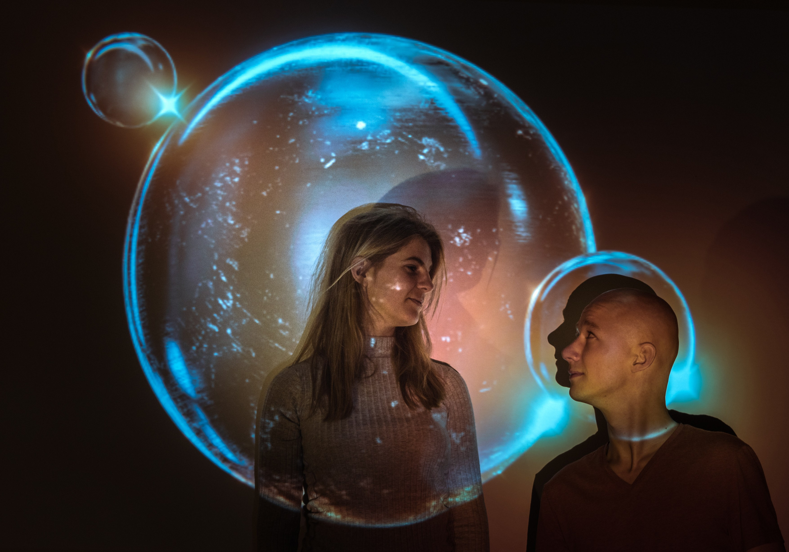 Creative colorful portraits. Éclat Photos. Exclusive portrait photography service