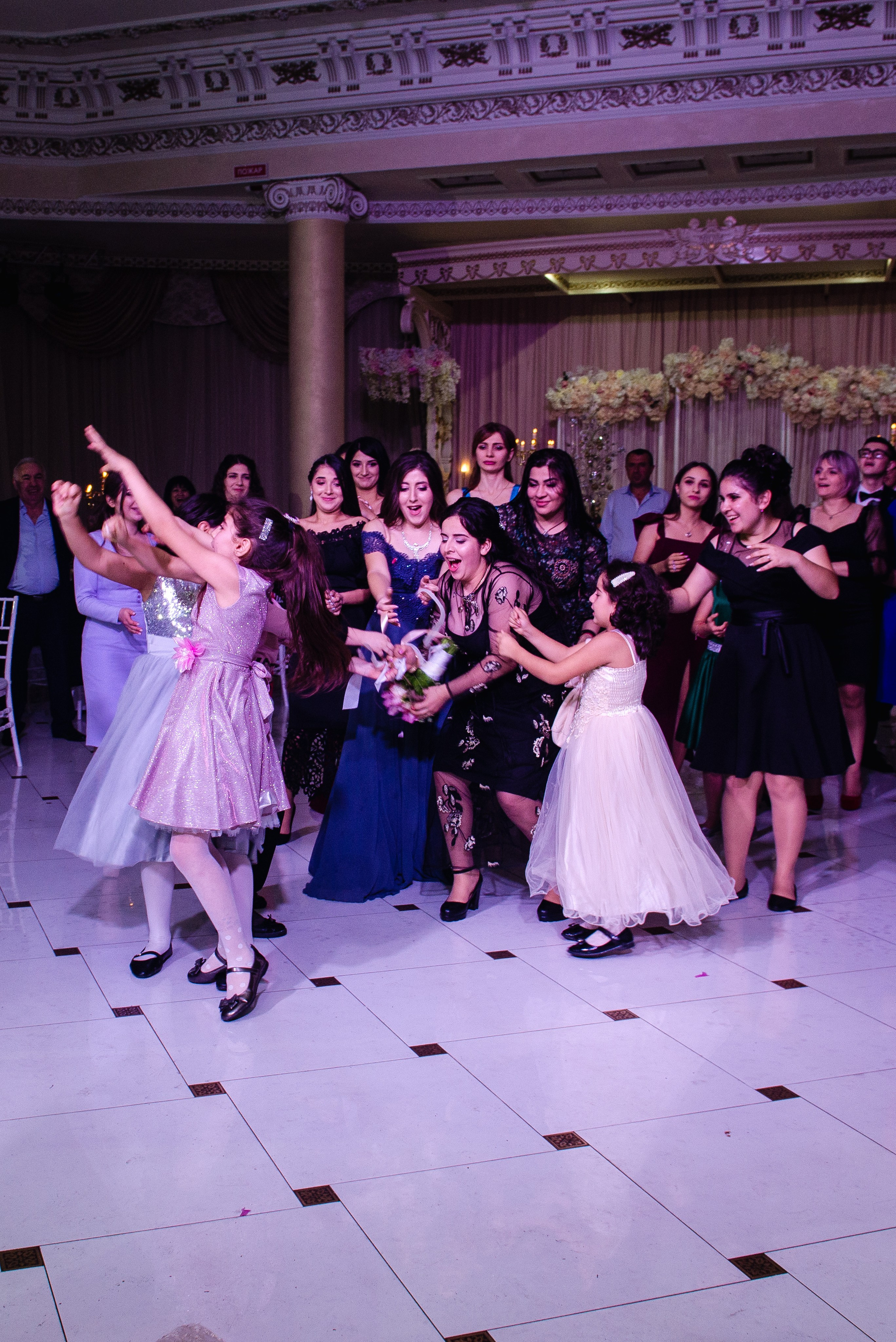 Армянские свадьбы. Свадебный фотограф Ереван Армения. Свадебные фотографы в Грузии, Армении. Макс Коваленко и Лара Татосян. Свадебный видеограф