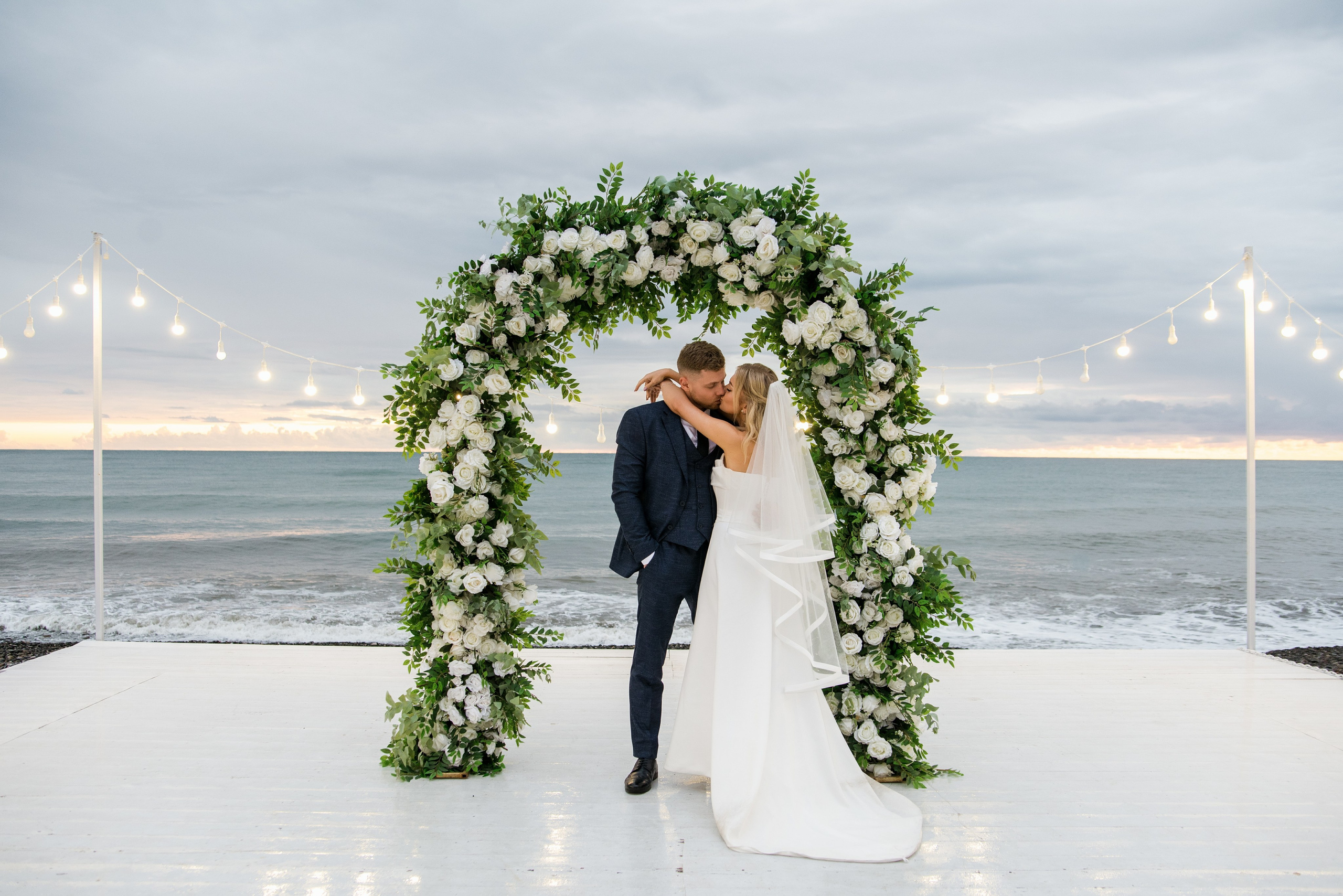 Wedding at Dreamland Oasis Hotel in Batumi. Свадебные фотографы в Грузии, Армении. Макс Коваленко и Лара Татосян. Свадебный видеограф
