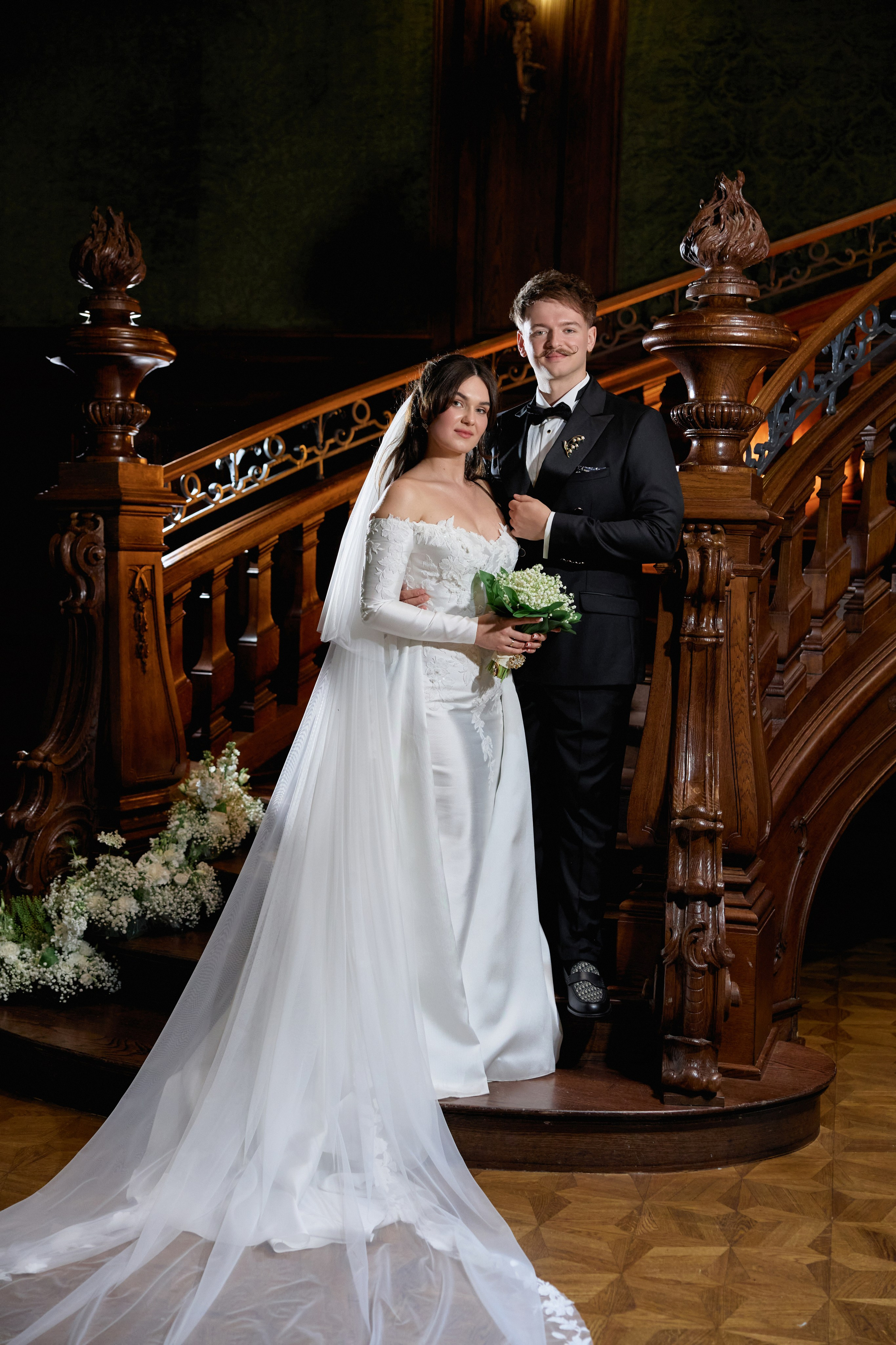 Wiktoria & Kacper. Pałac Goetz. Fotograf ślubny i rodzinny w Krakowie Yana Klymova