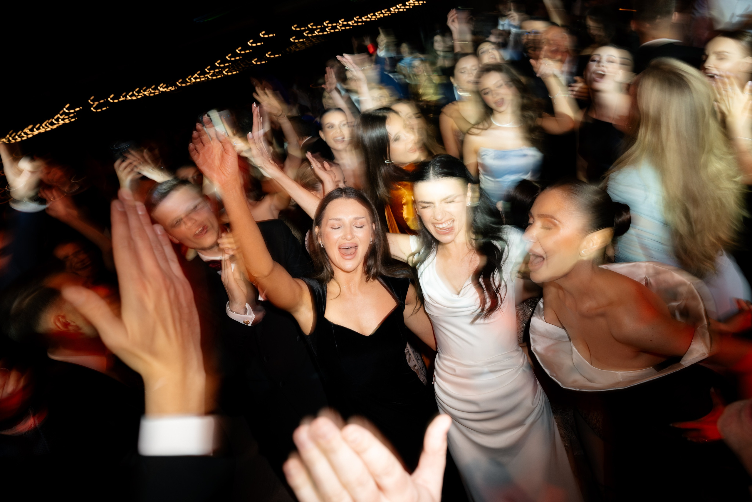 Diana & Octavian. Fotograf de nuntă Alex Pasarelu