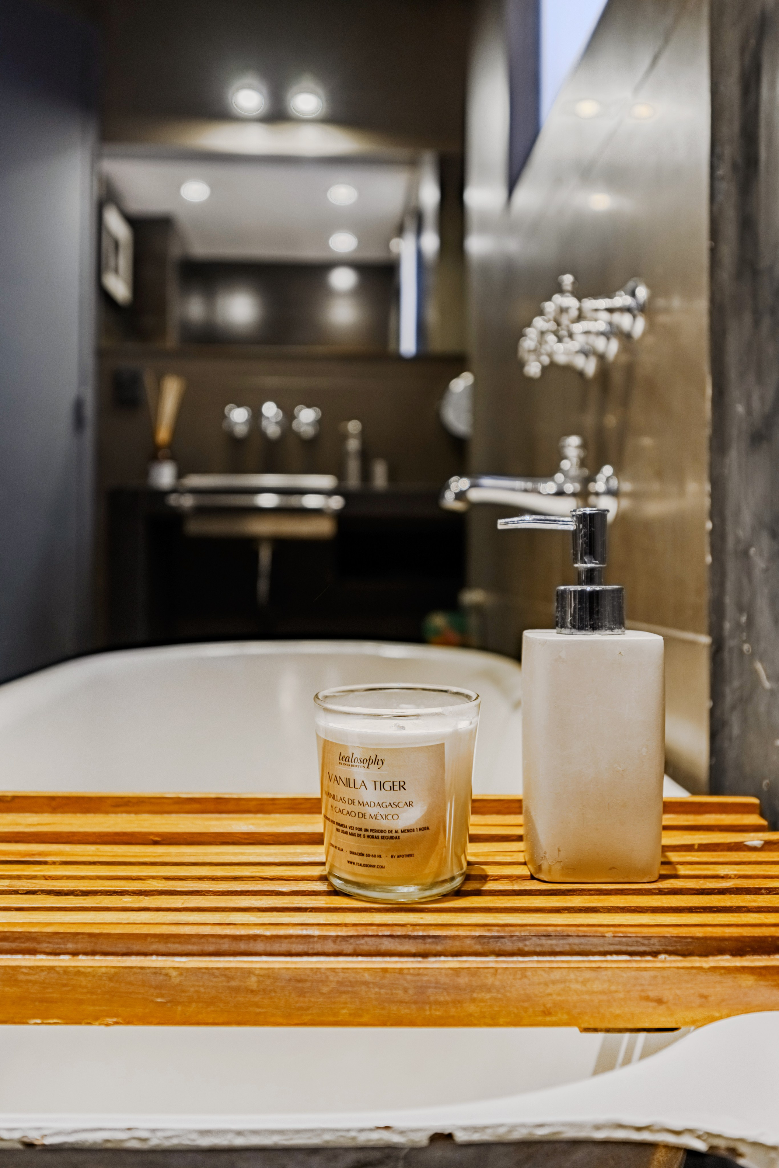 24 07 31. Fashion, portrait, interior photography. Valencia, Spain. Dmitry Ivanov. Retrato, fotos de interiores