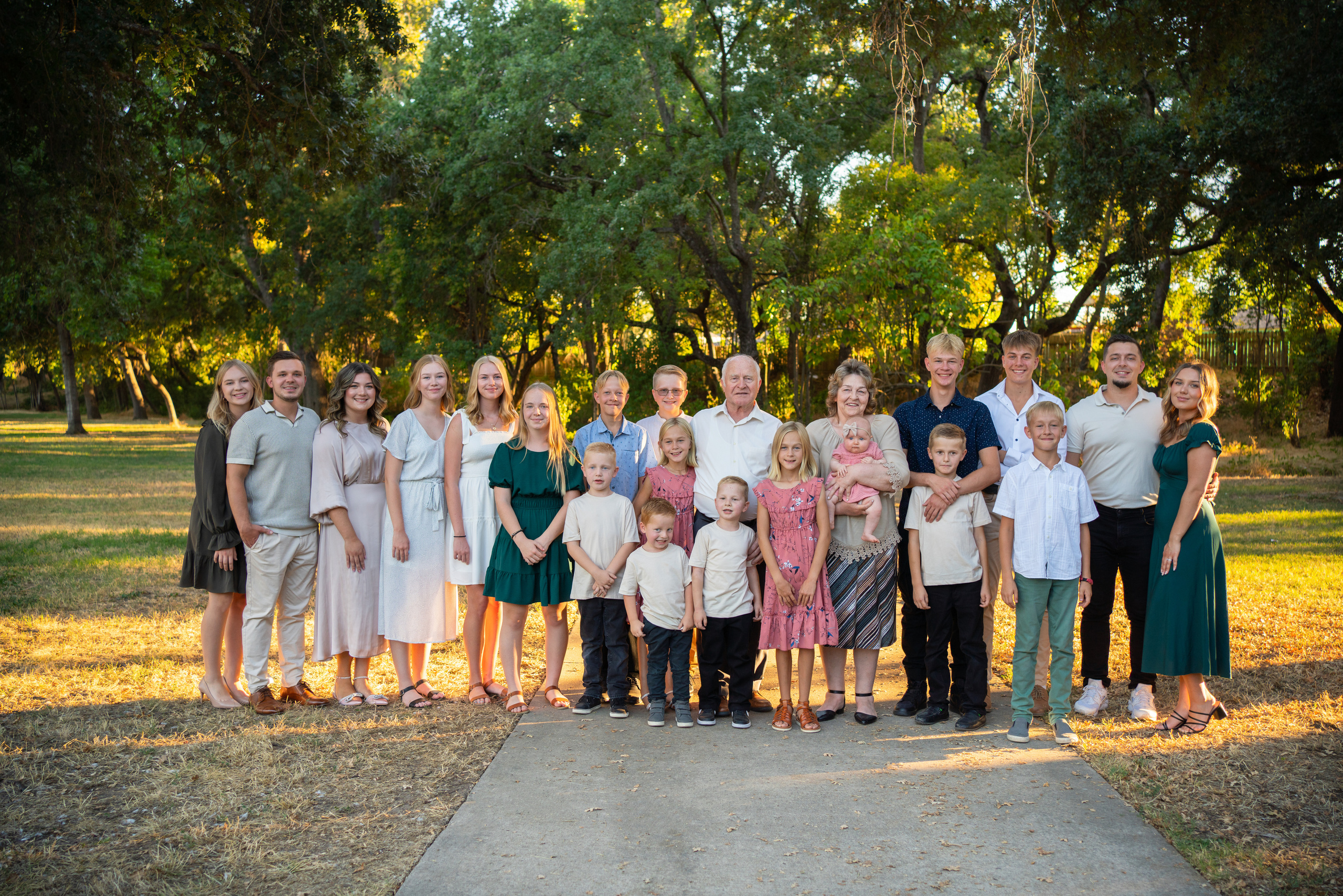 Big Family. Sacramento Photographer — Olga Maltseva based in California