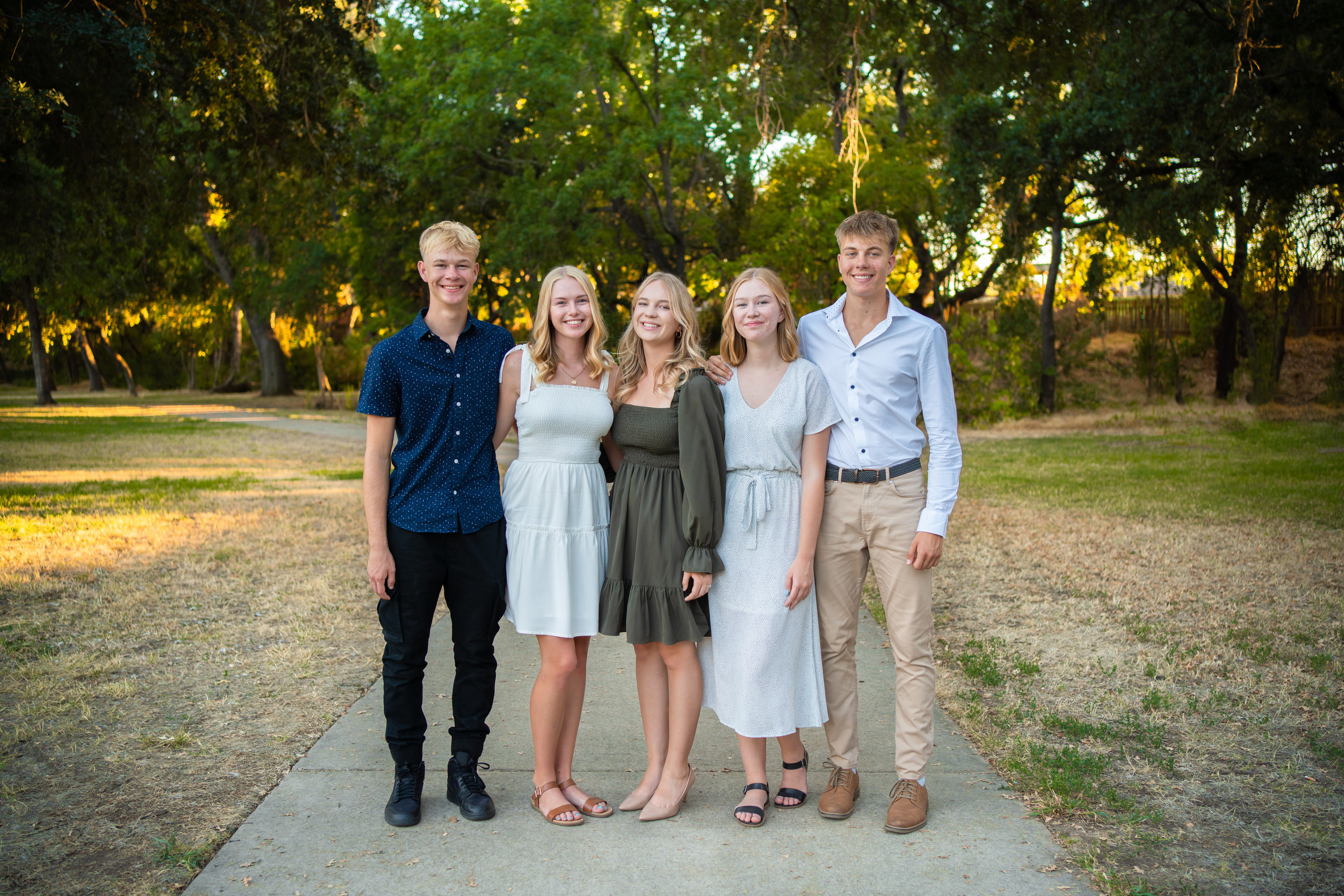 Big Family. Sacramento Photographer — Olga Maltseva based in California