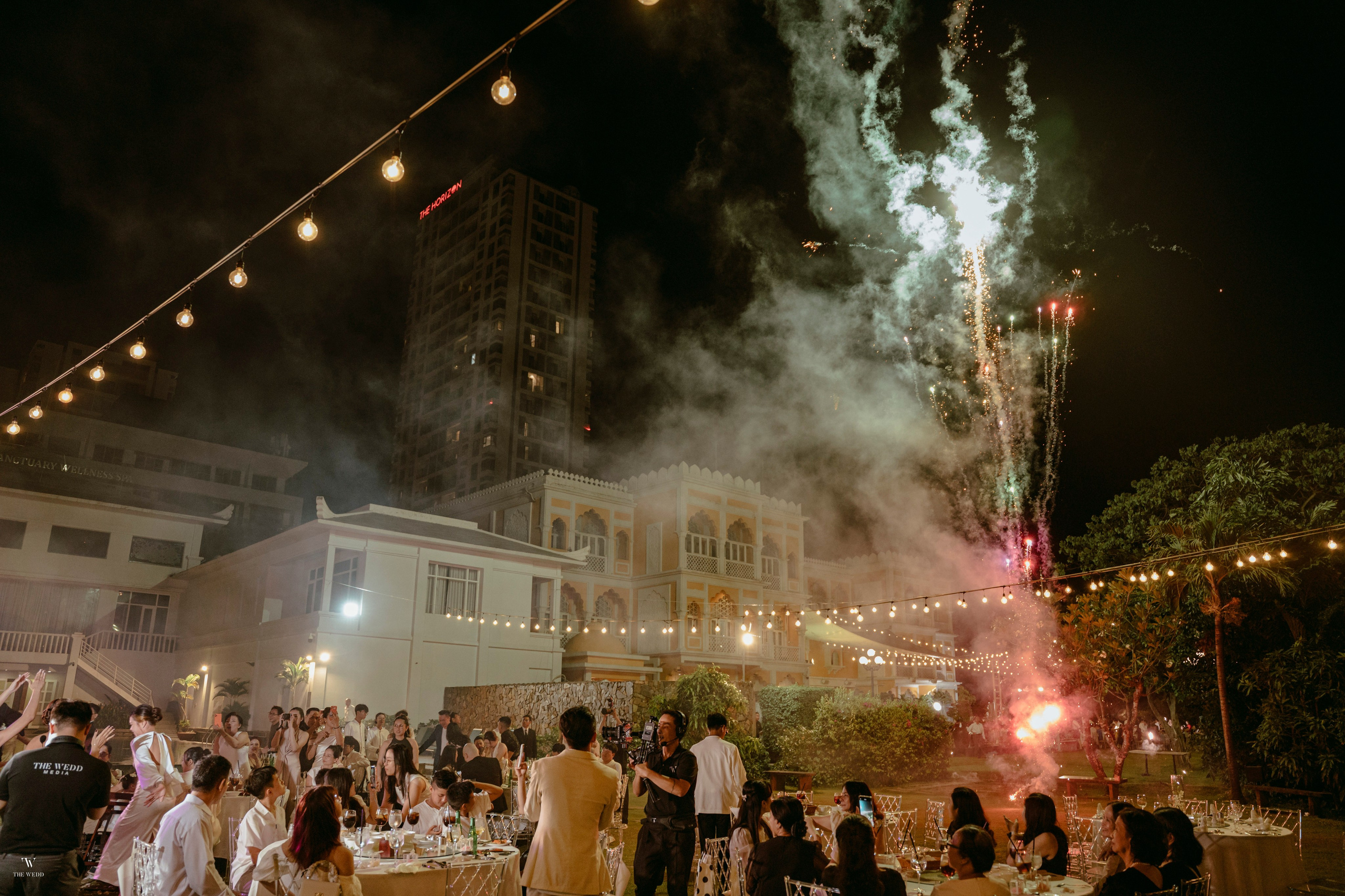 ALEX & NICOLE. WEDDING PHOTOGRAPHER IN VIETNAM