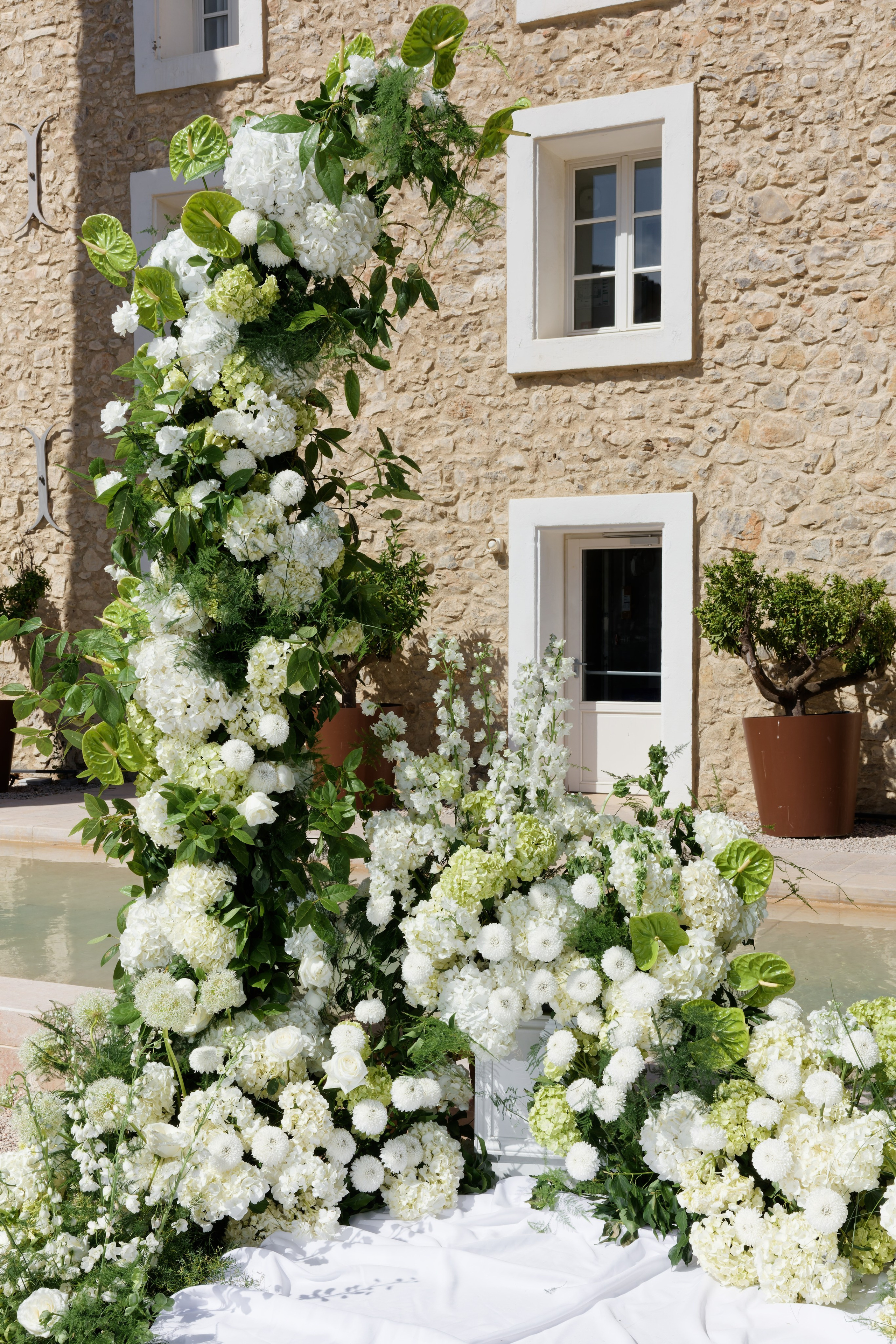 Wedding at Château L’Hospitalet in Narbonne, France. Destination Wedding Photographer — Nikita Burtsev