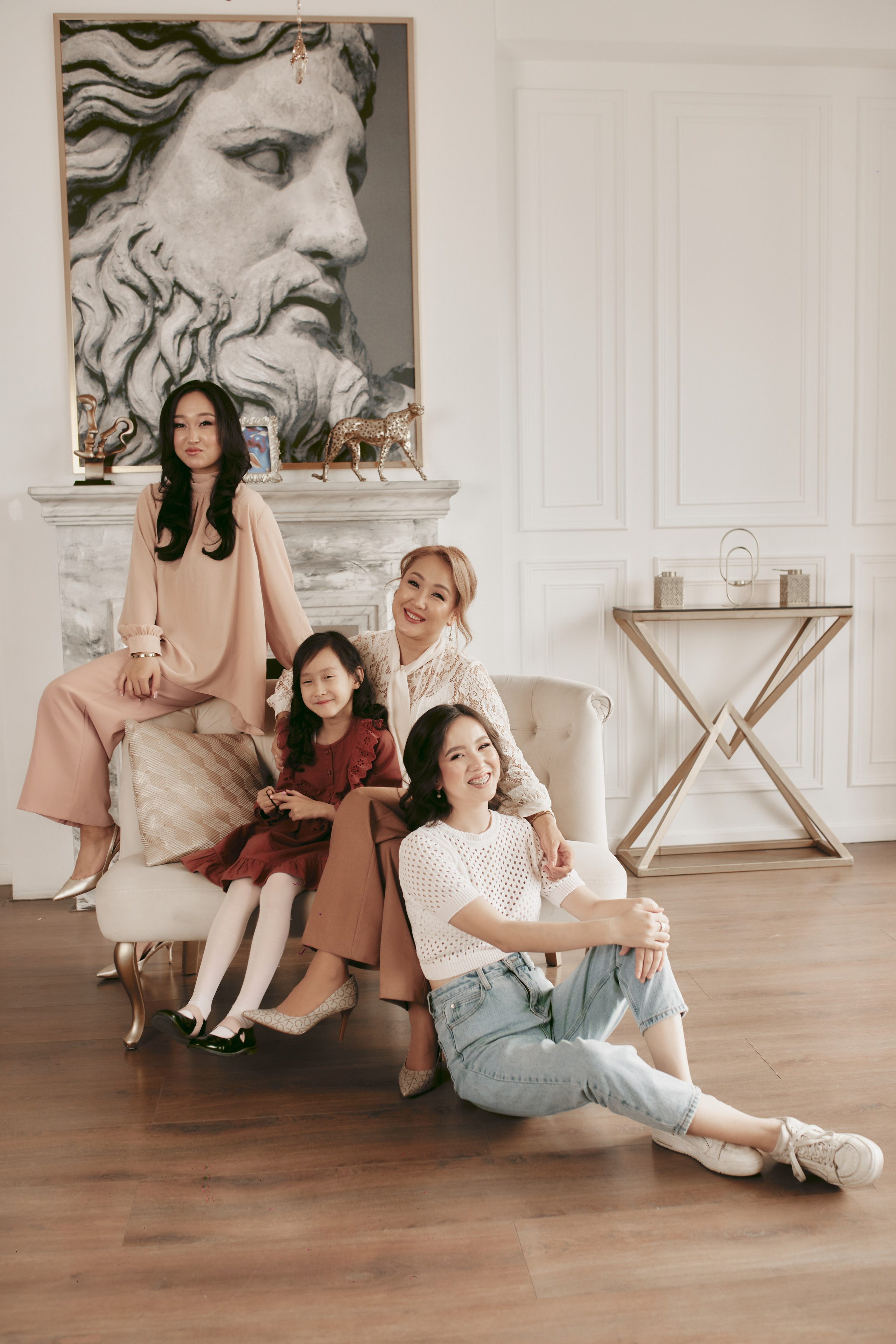 Дарика с девочками. Валерия Вартанова. Фотограф